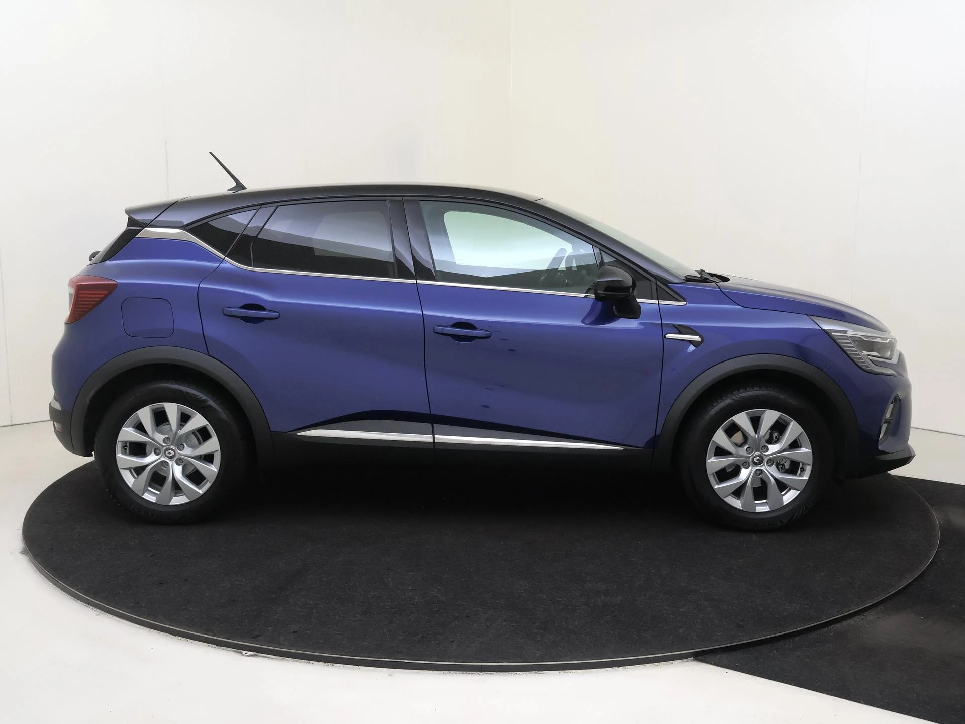 Renault-Captur-image-8