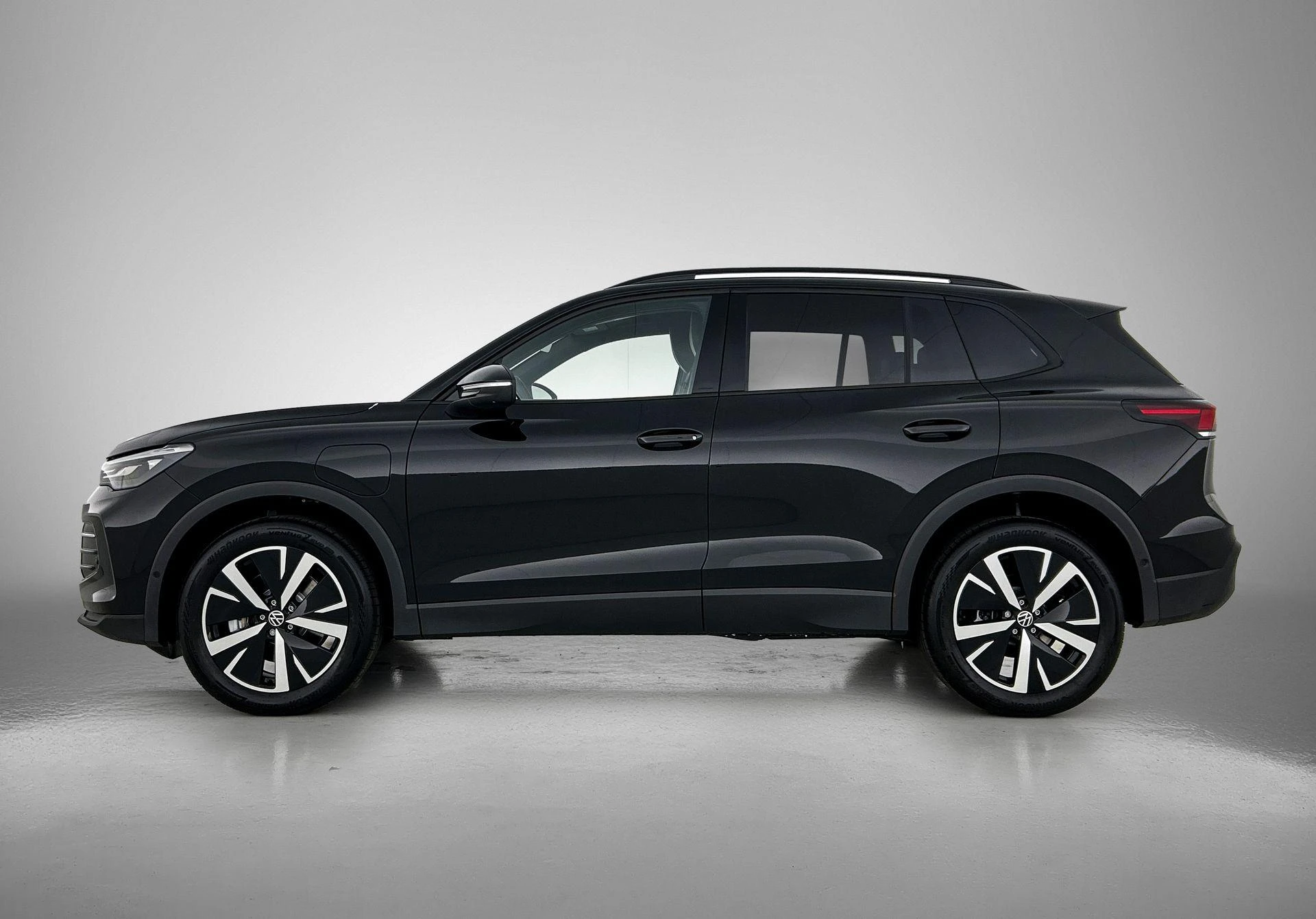 Volkswagen-Tiguan-image-1