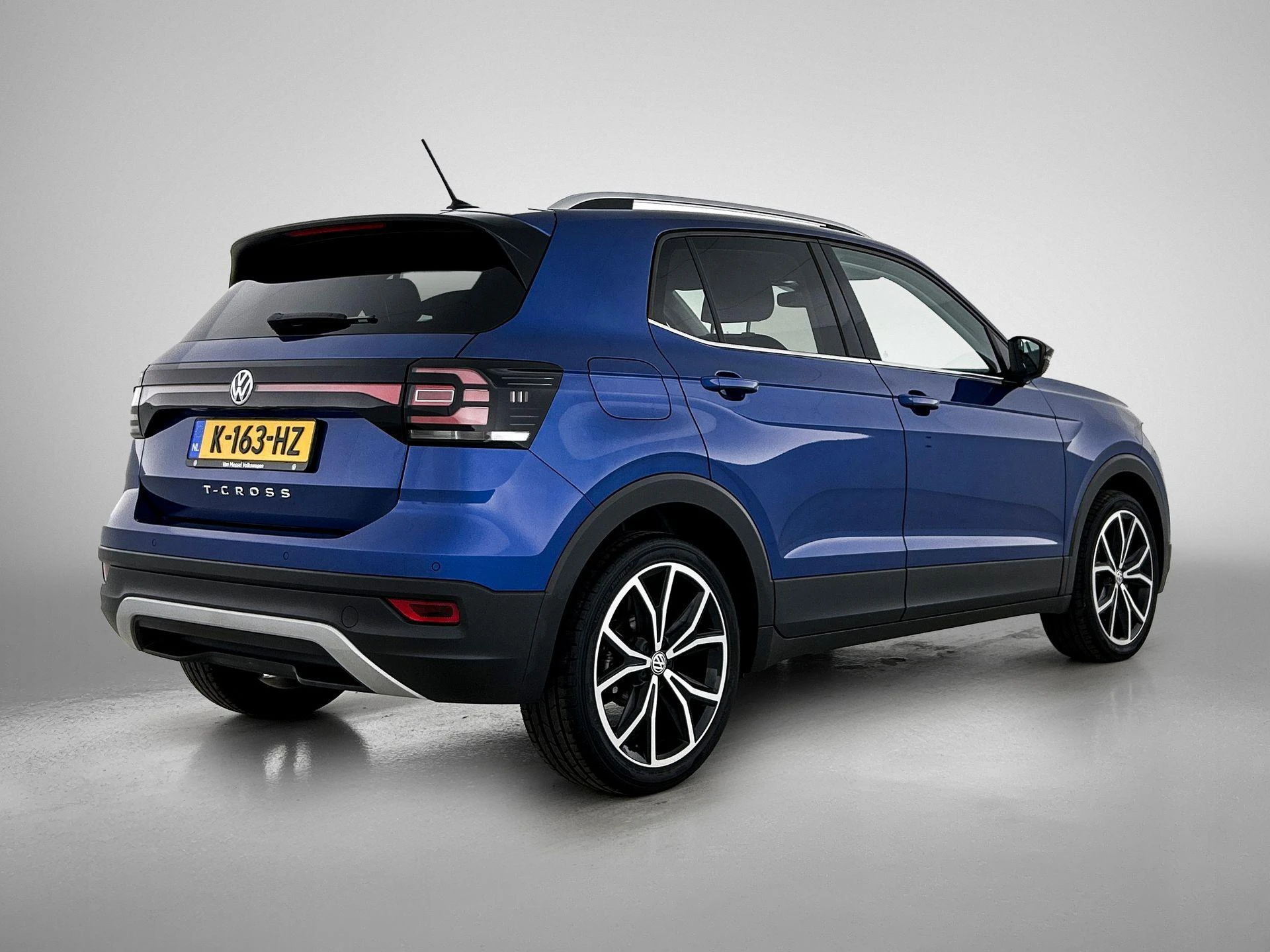 Volkswagen-T-Cross-image-3