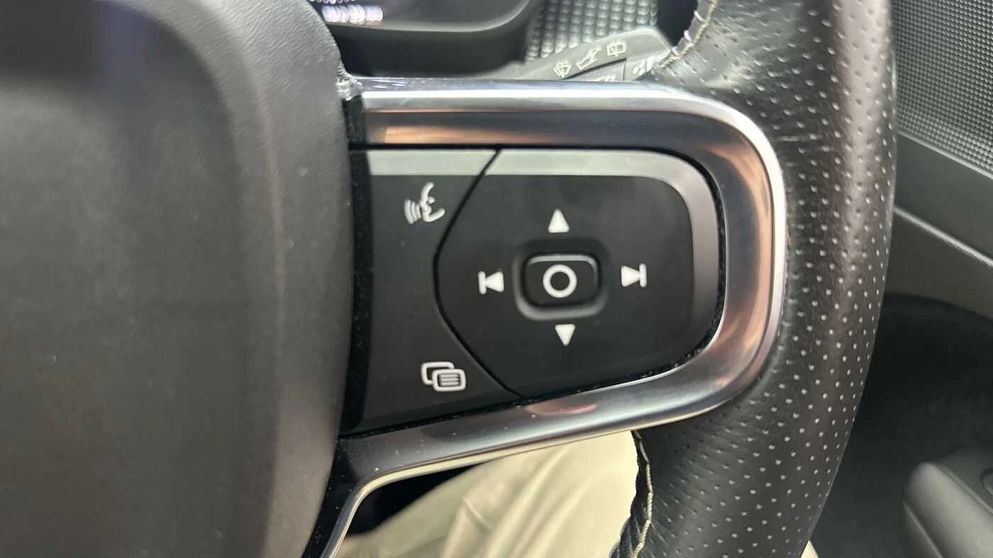 Volvo-XC40-image-19