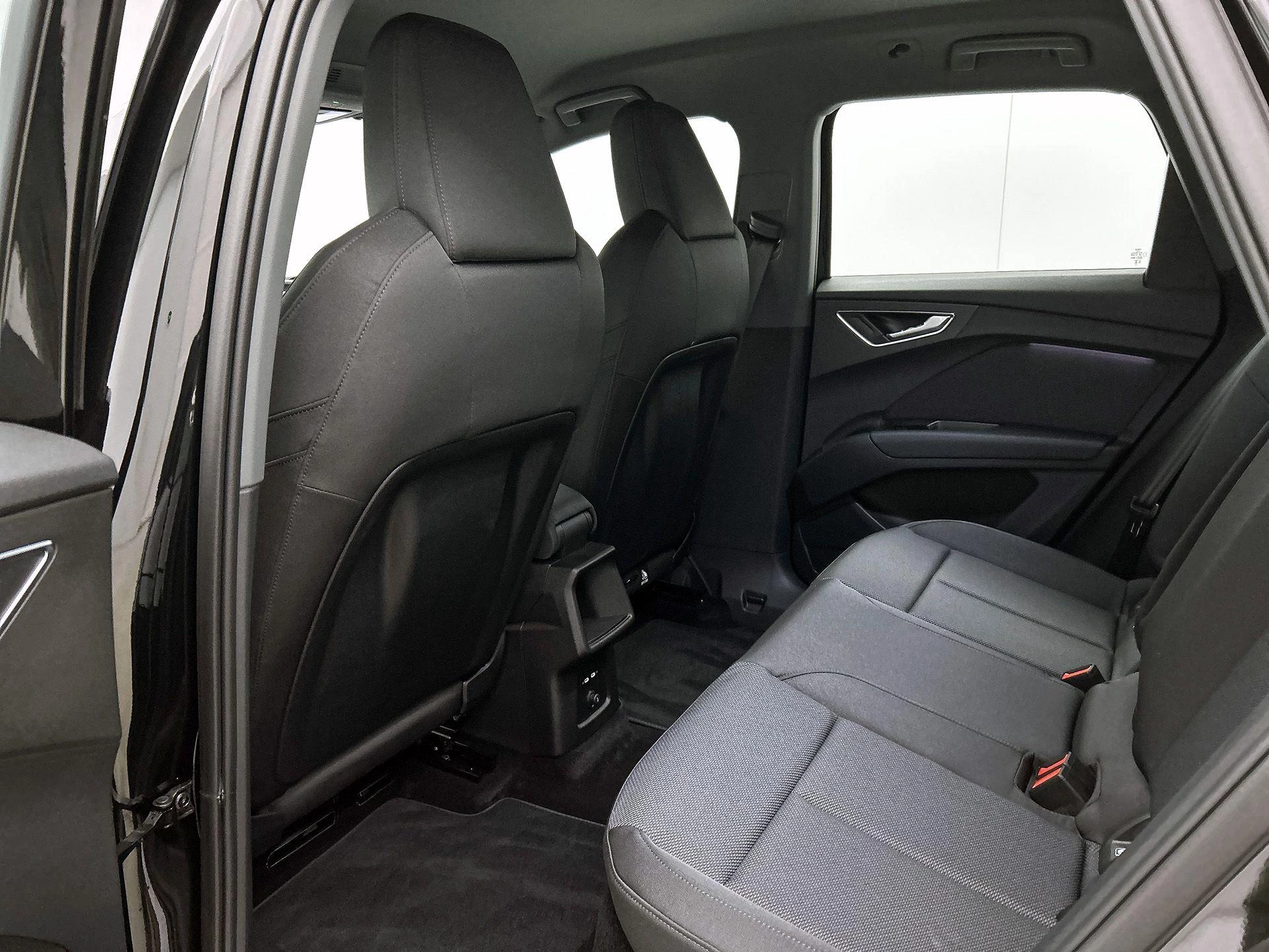 Audi-Q4 e-tron-image-25