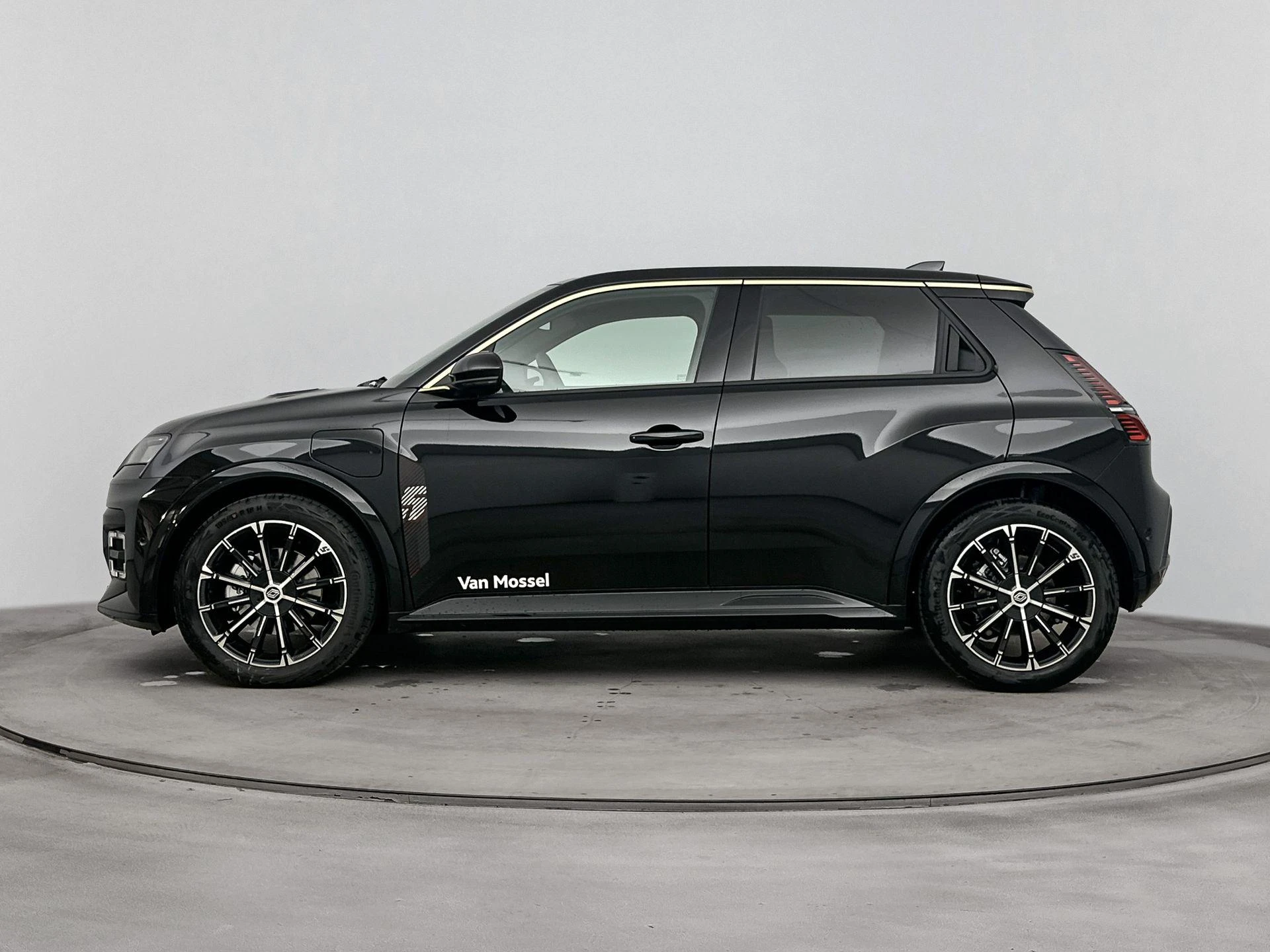 Renault-5-image-1