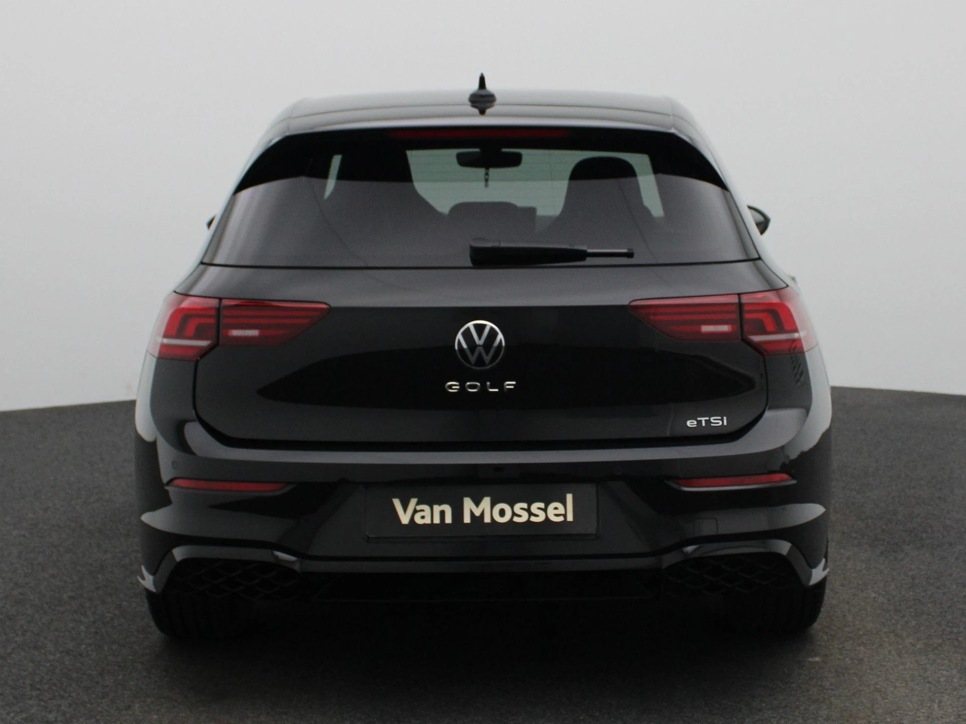 Volkswagen Golf 1.5 eTSI R-Line 150 PK