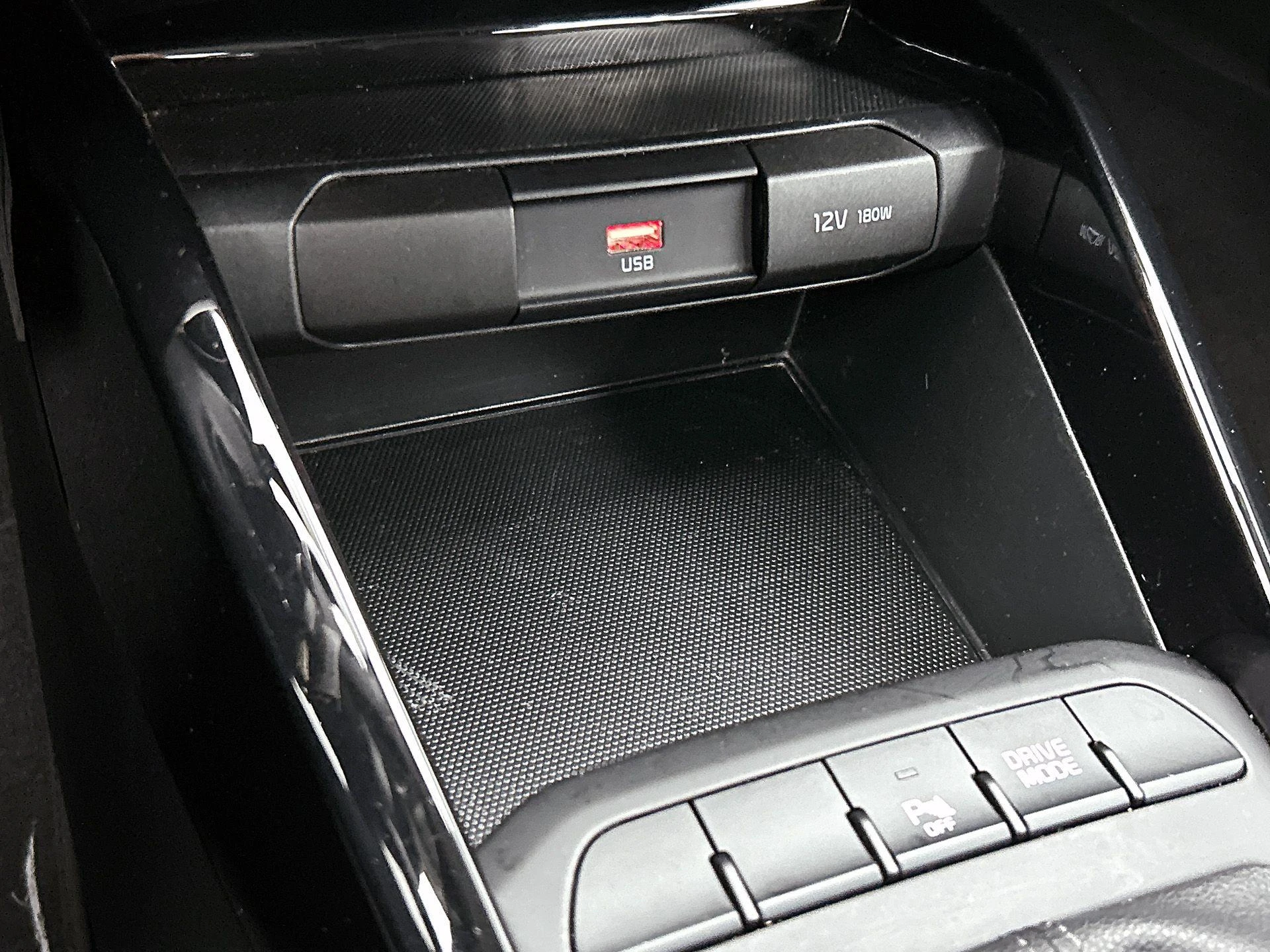 Kia-Stonic-image-32