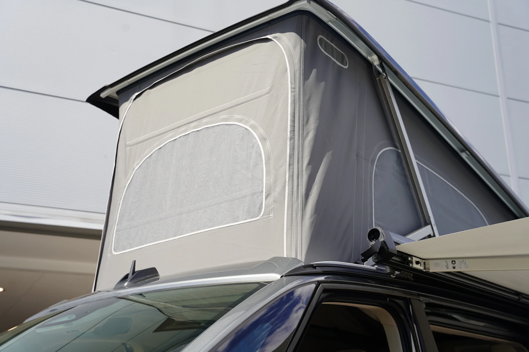 Volkswagen-California-image-14