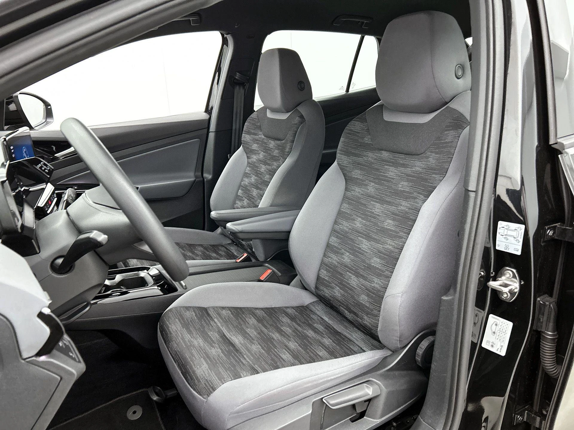 Volkswagen-ID.4-image-38