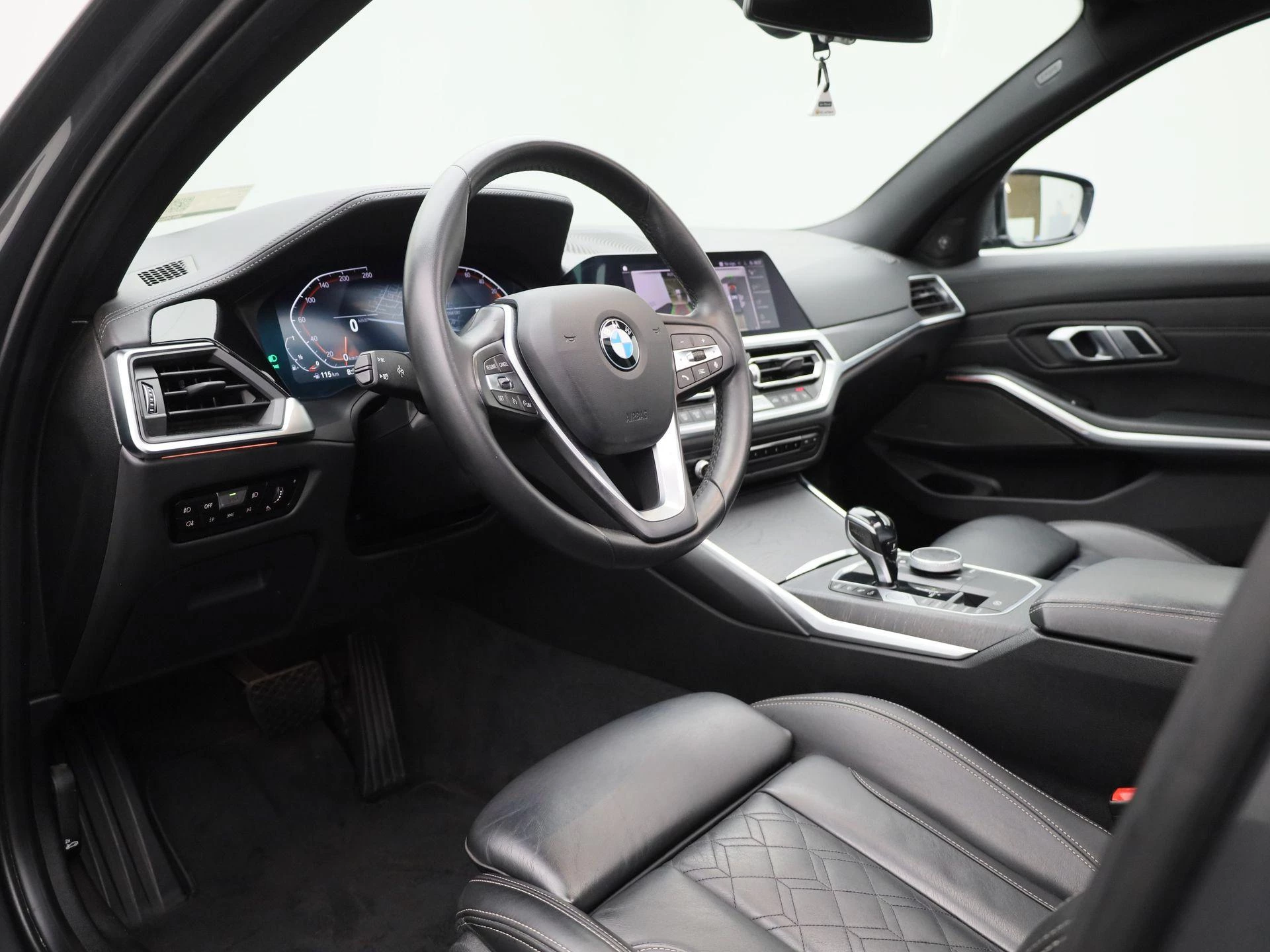 BMW 3 Serie Touring 330i xDrive High Executive Edition