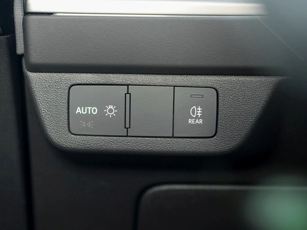 Audi-Q4 e-tron-image-19
