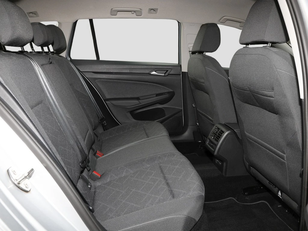 Volkswagen-Golf-image-8