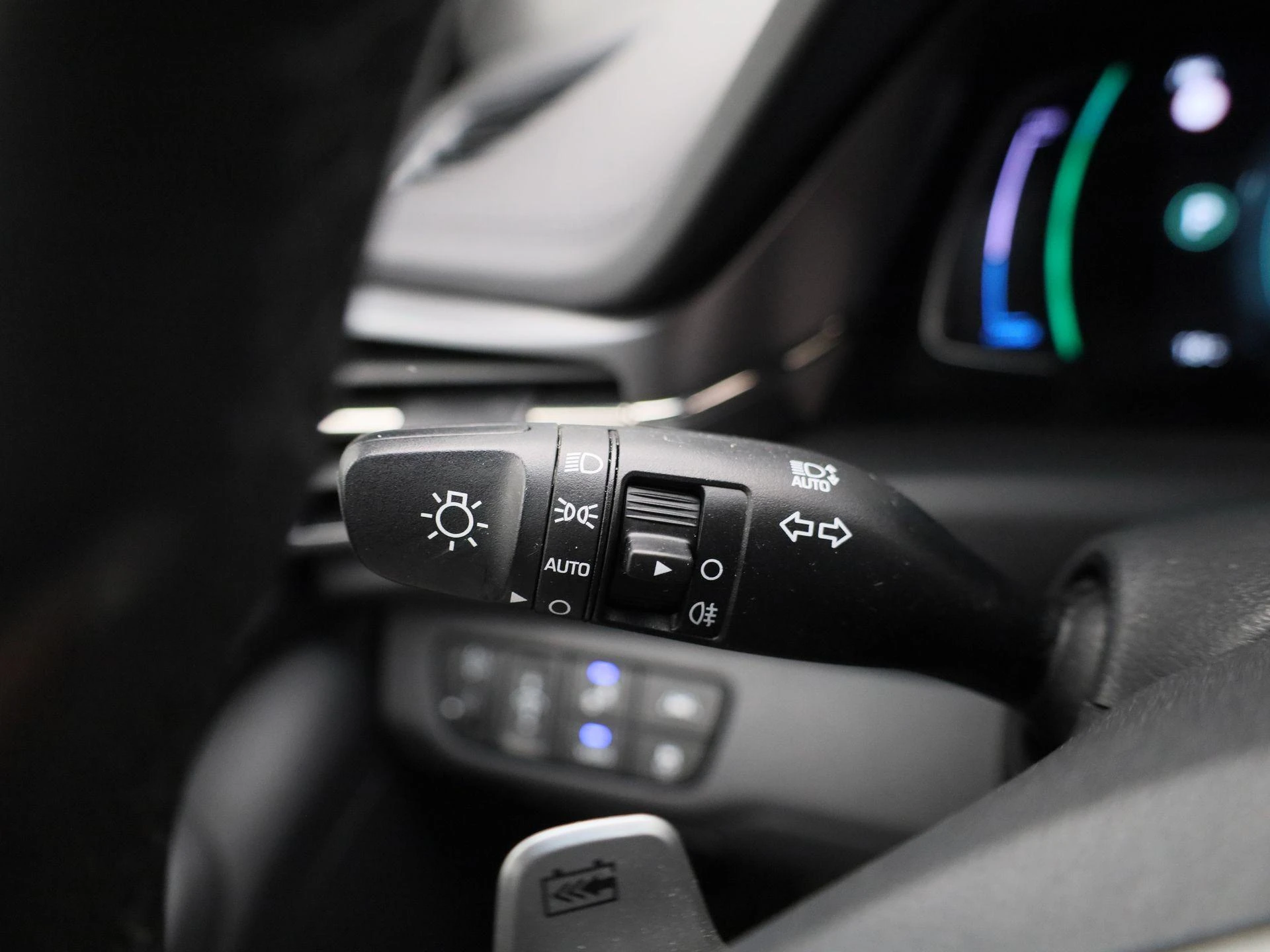 Hyundai-IONIQ-image-21