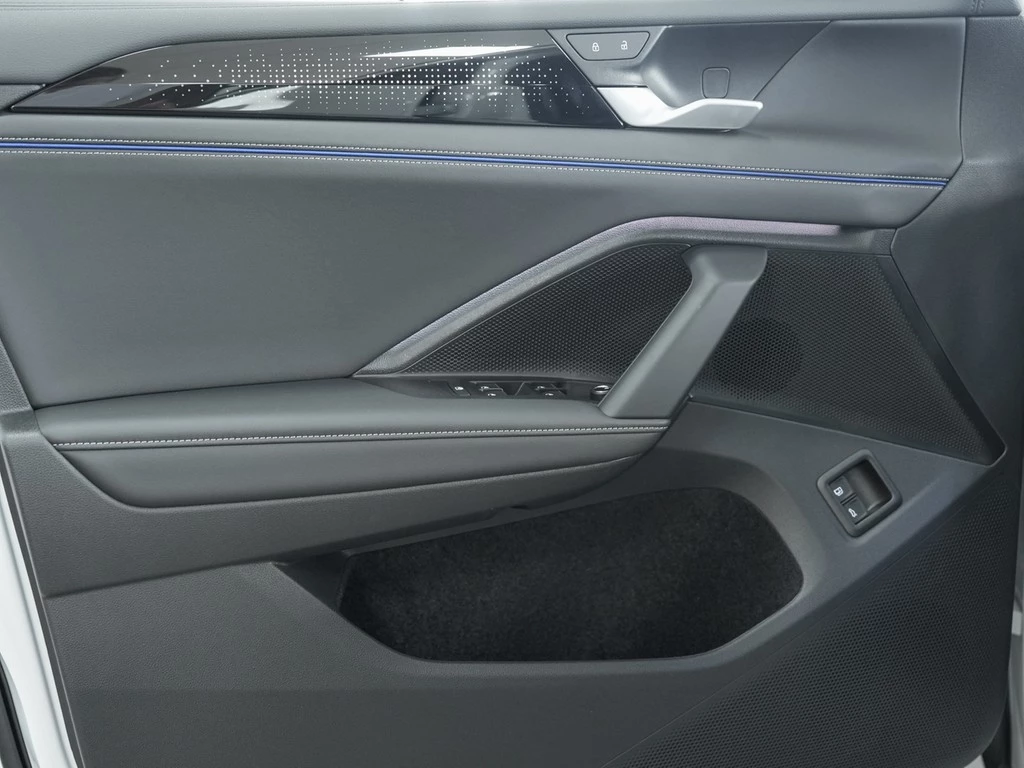 Volkswagen Tiguan R-Line 1,5 l eHybrid OPF 110 kW (150 PS) / 85 kW (115 PS) 6-Gang-Doppelkupplungsgetriebe DSG