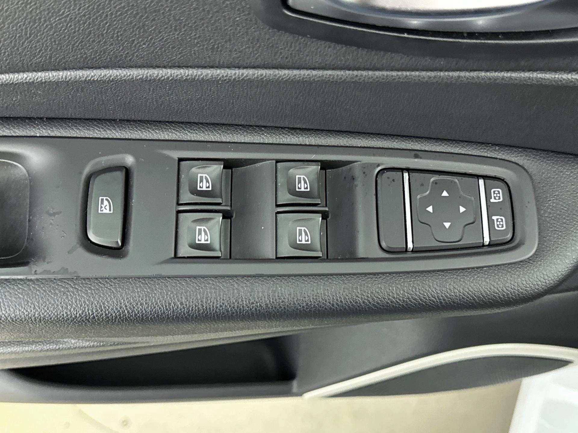 Renault-Captur-image-19