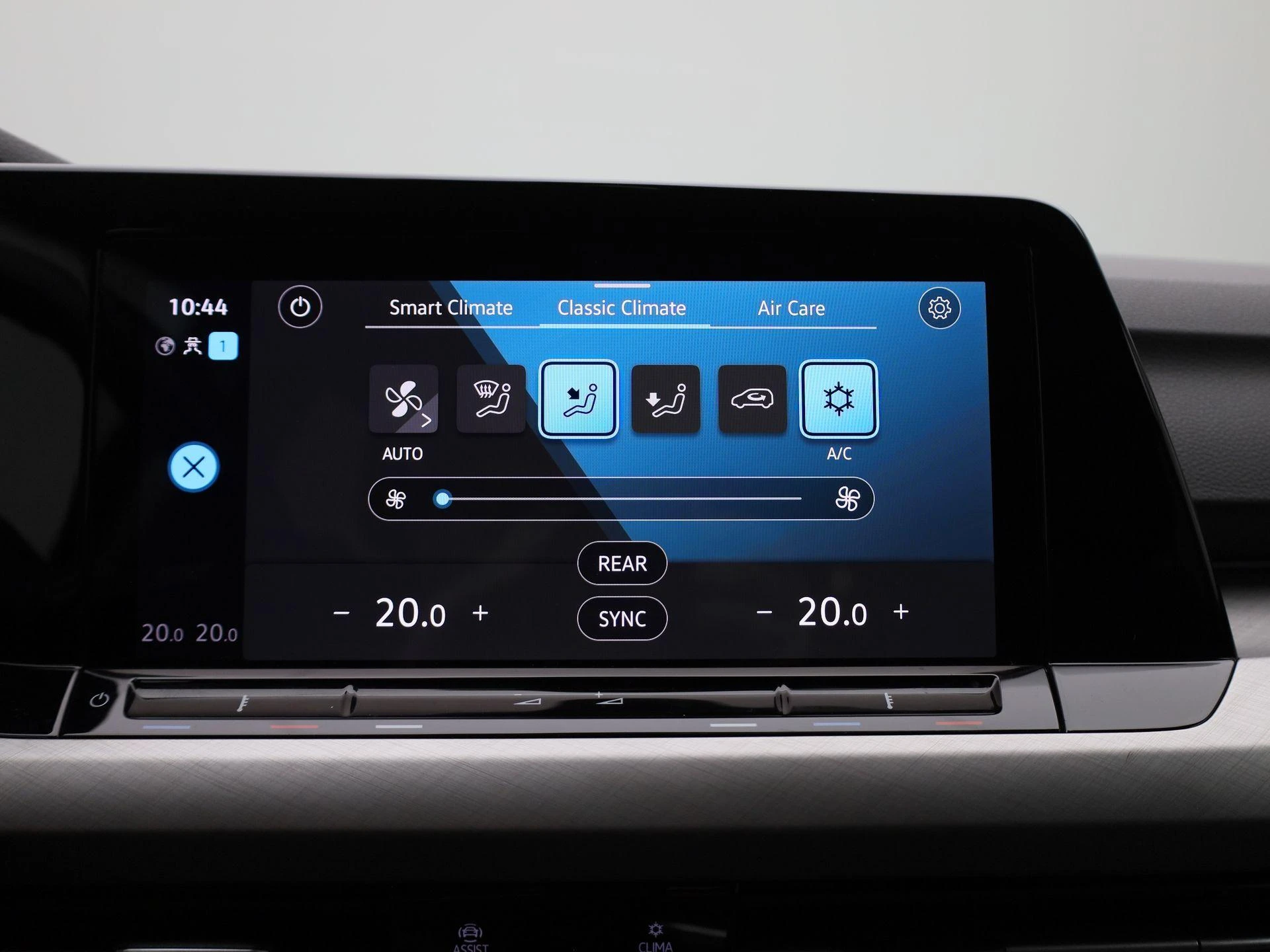 Volkswagen-Golf-image-18