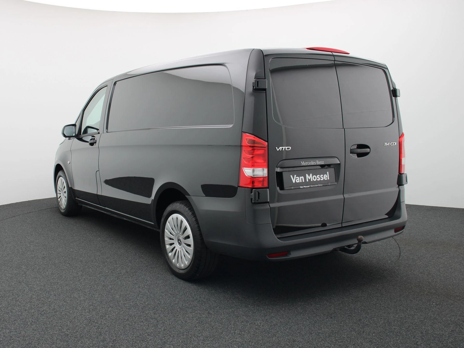 Mercedes-Benz-Vito-image-1