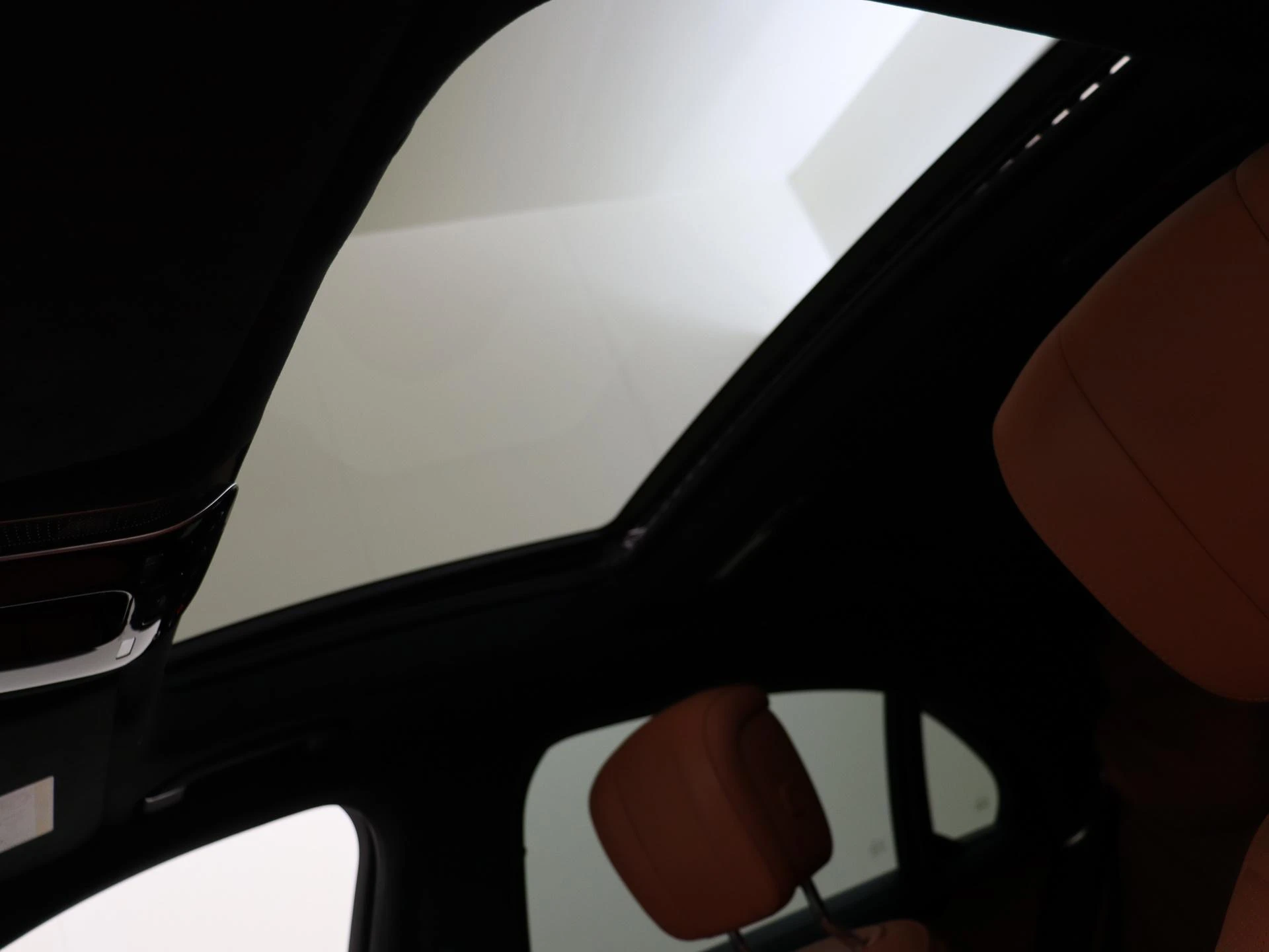 Mercedes-Benz-S-Klasse-image-27