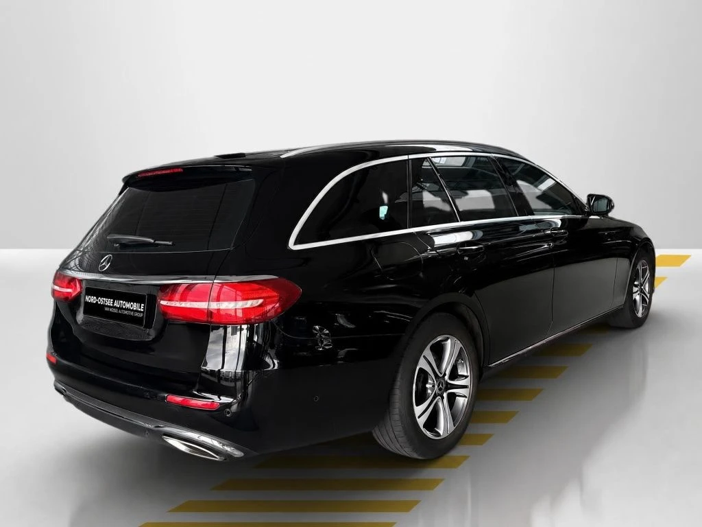 Mercedes-Benz-E-Klasse 200-image-5