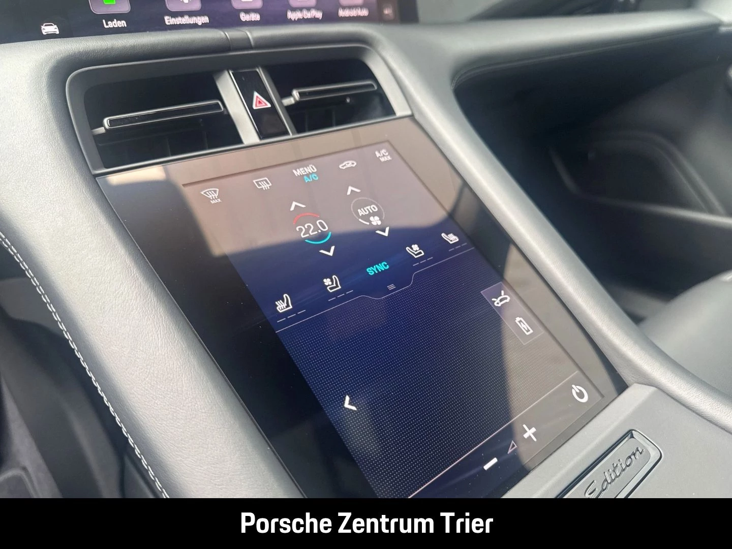 Porsche Taycan Sport Turismo Black Edition HA-Lenkung black edition