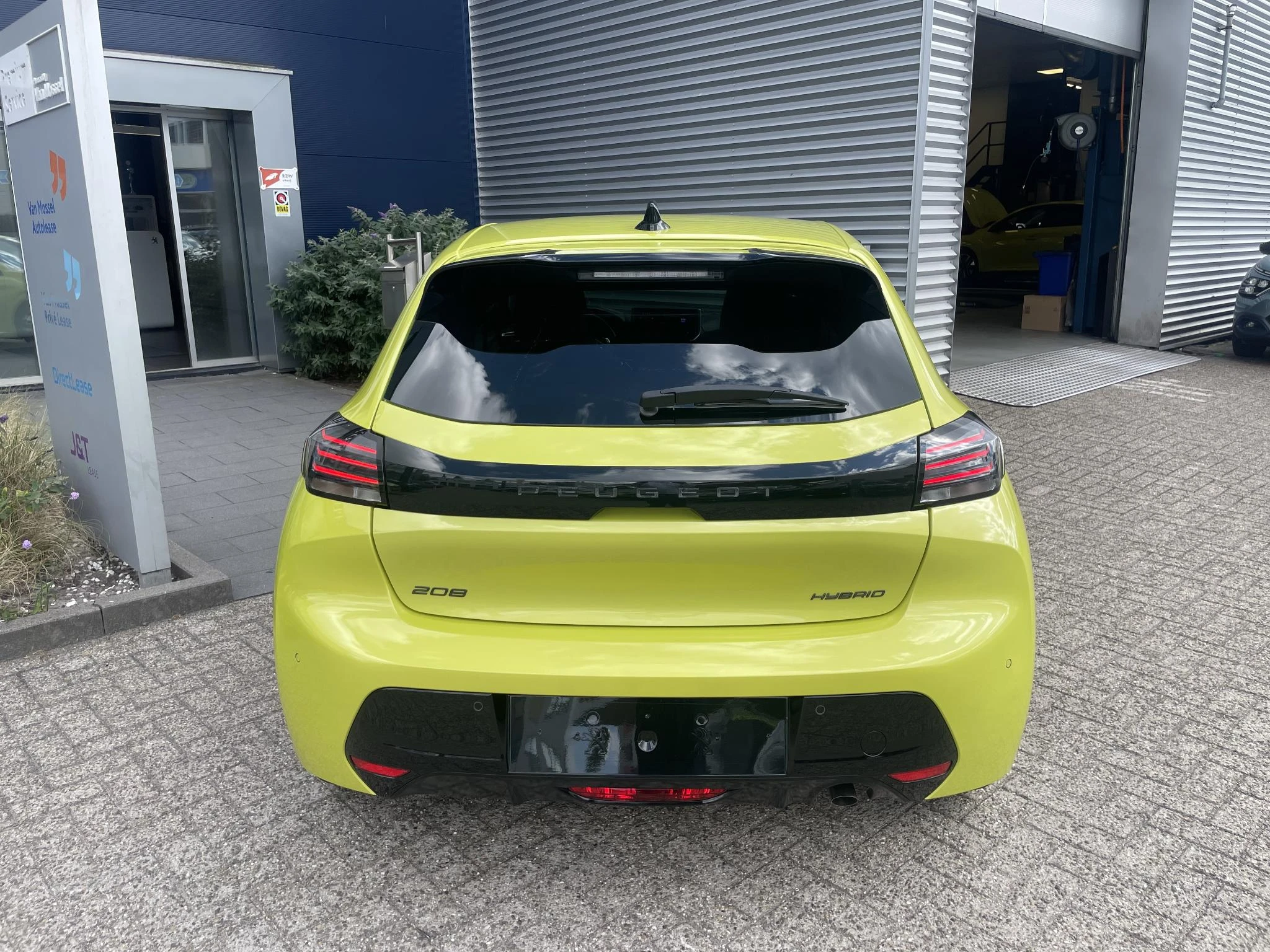 Peugeot-208-image-4