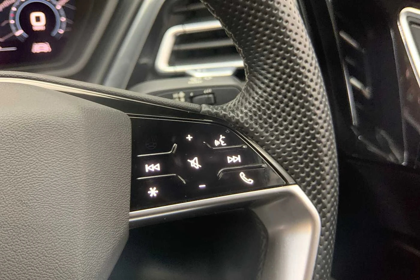 Audi-Q4 Sportback e-tron-image-25
