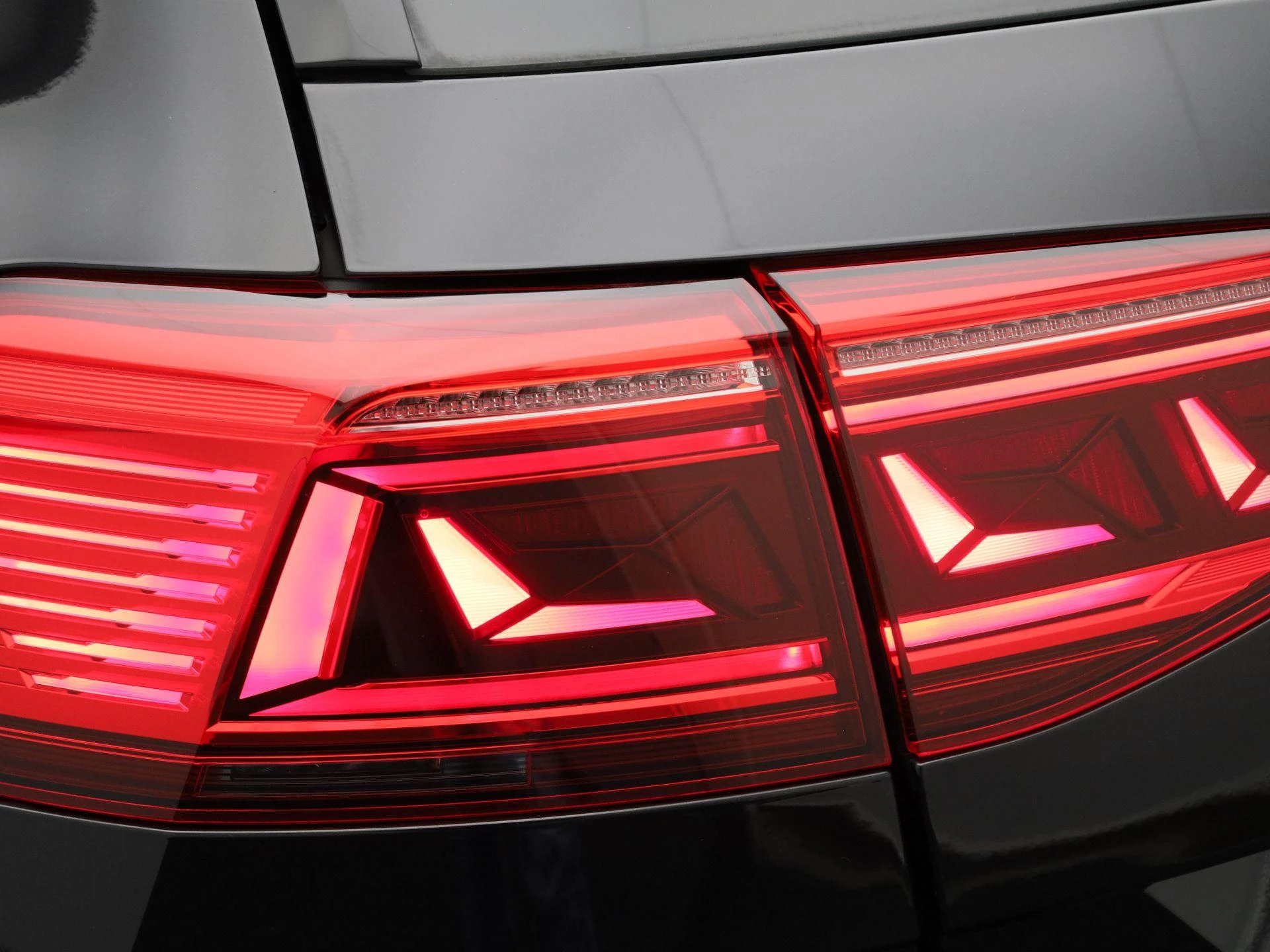 Volkswagen-Passat-image-33