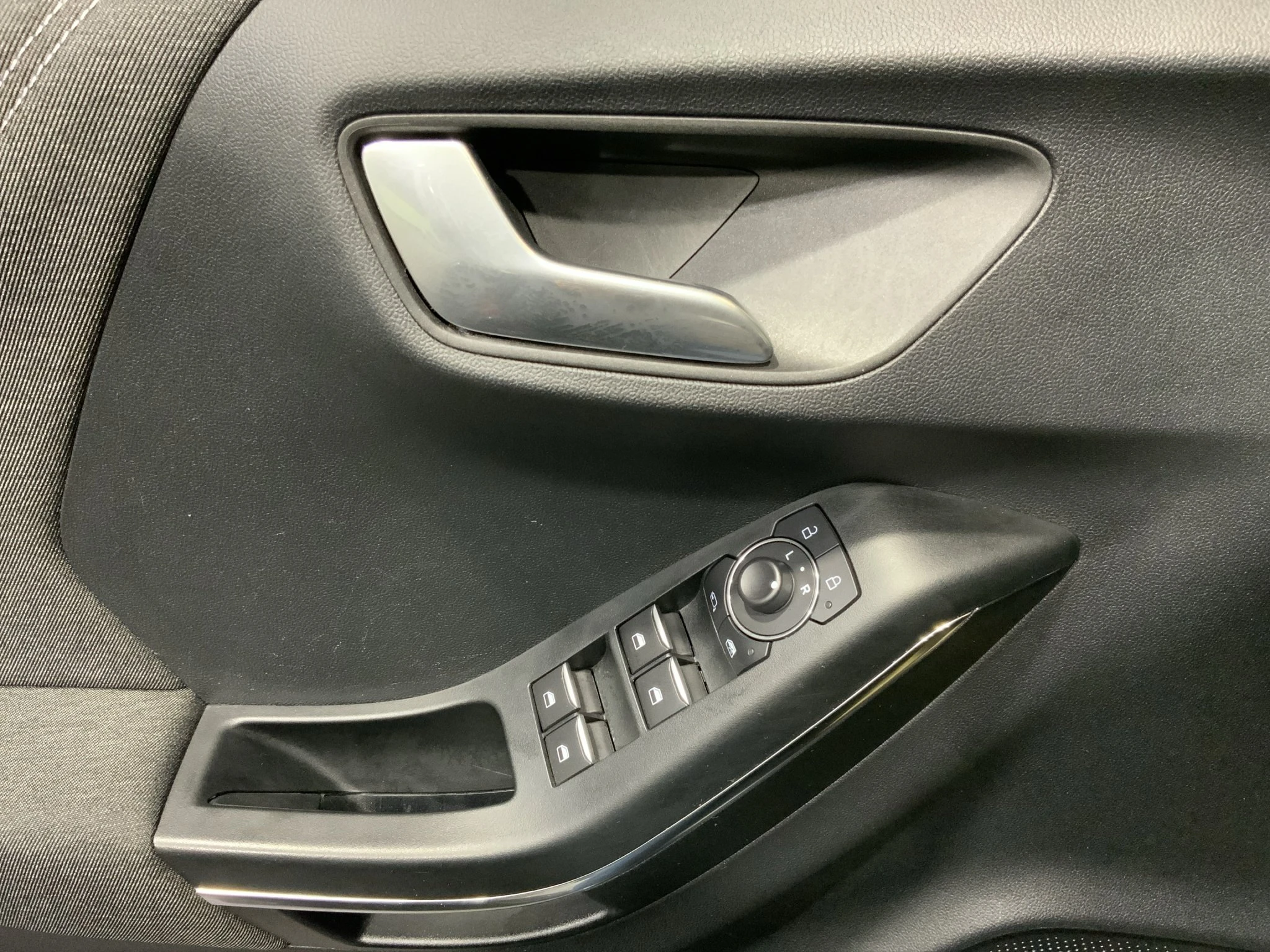 Ford-Puma-image-15