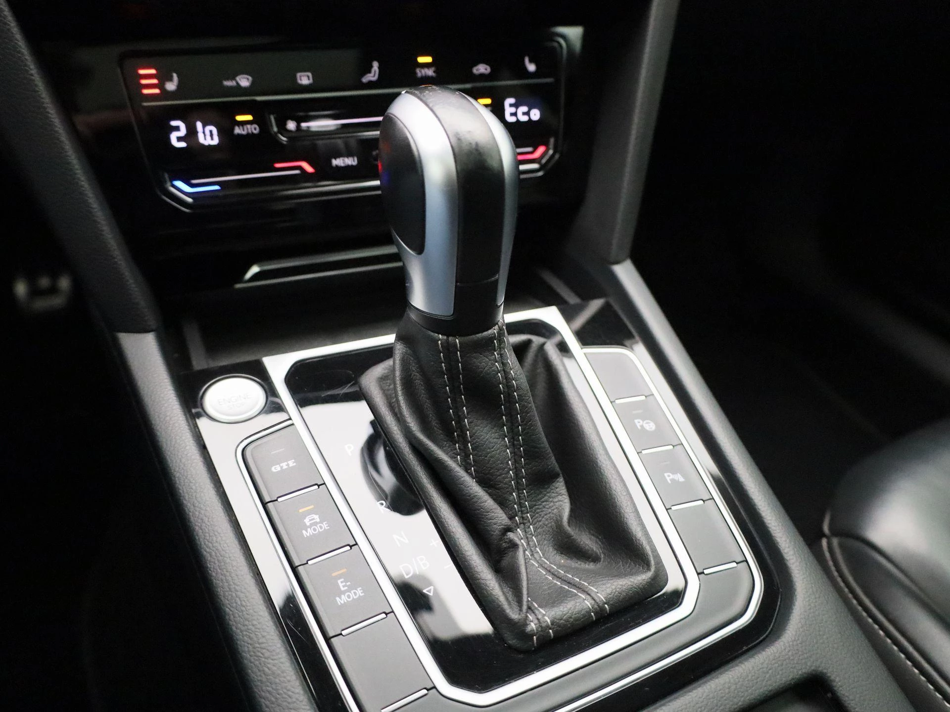 Volkswagen-Arteon-image-29