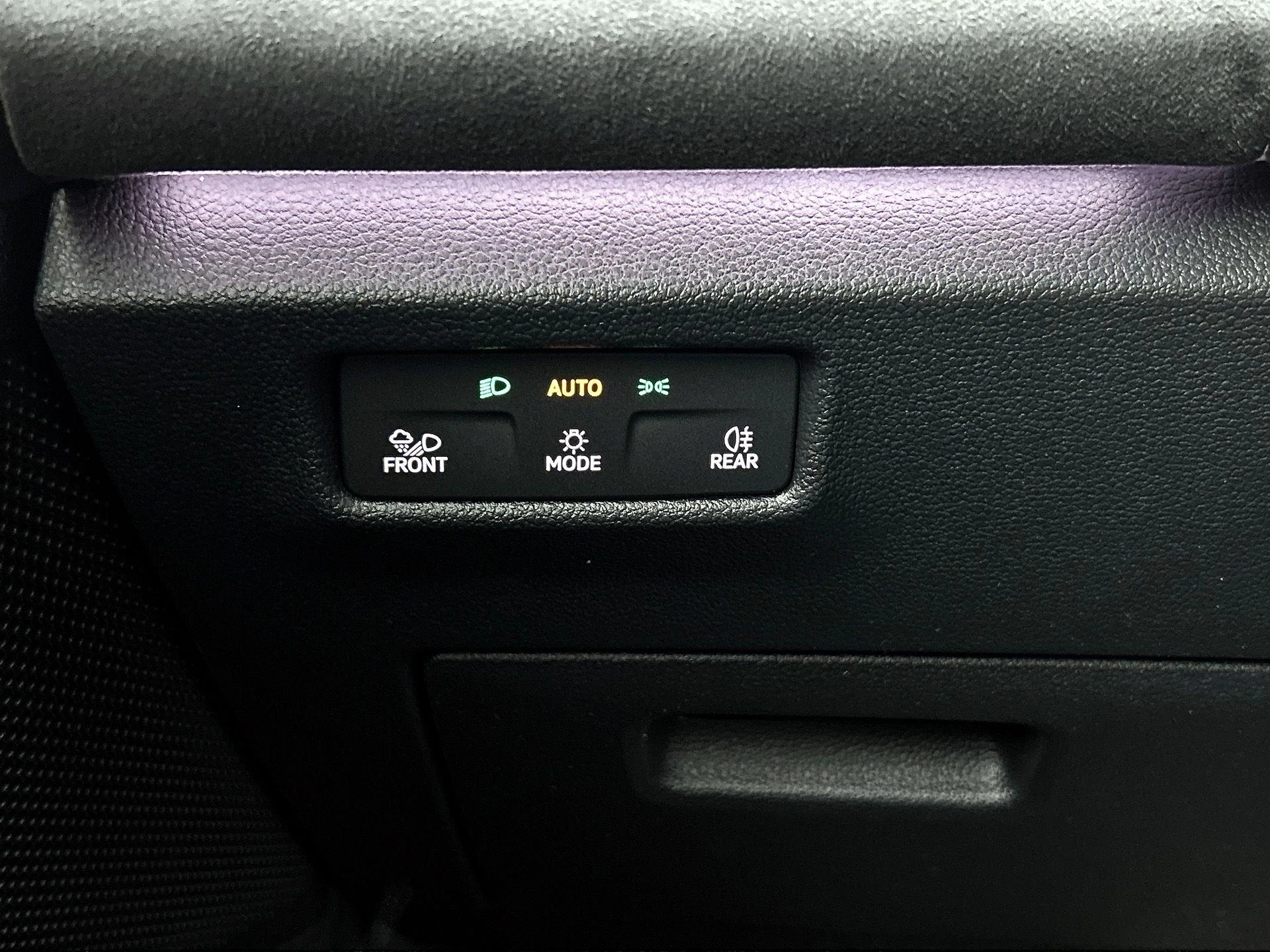 Volkswagen-Tiguan-image-15