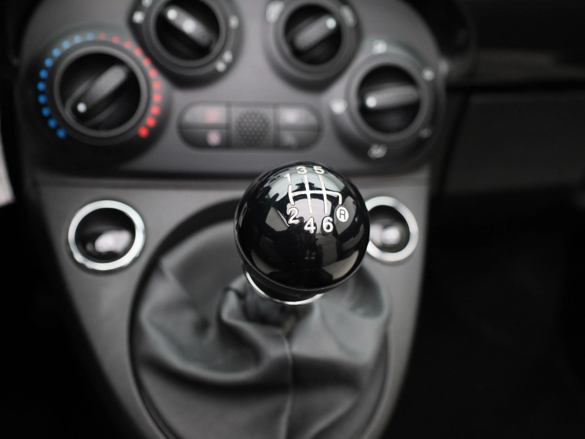 Fiat-500C-image-9
