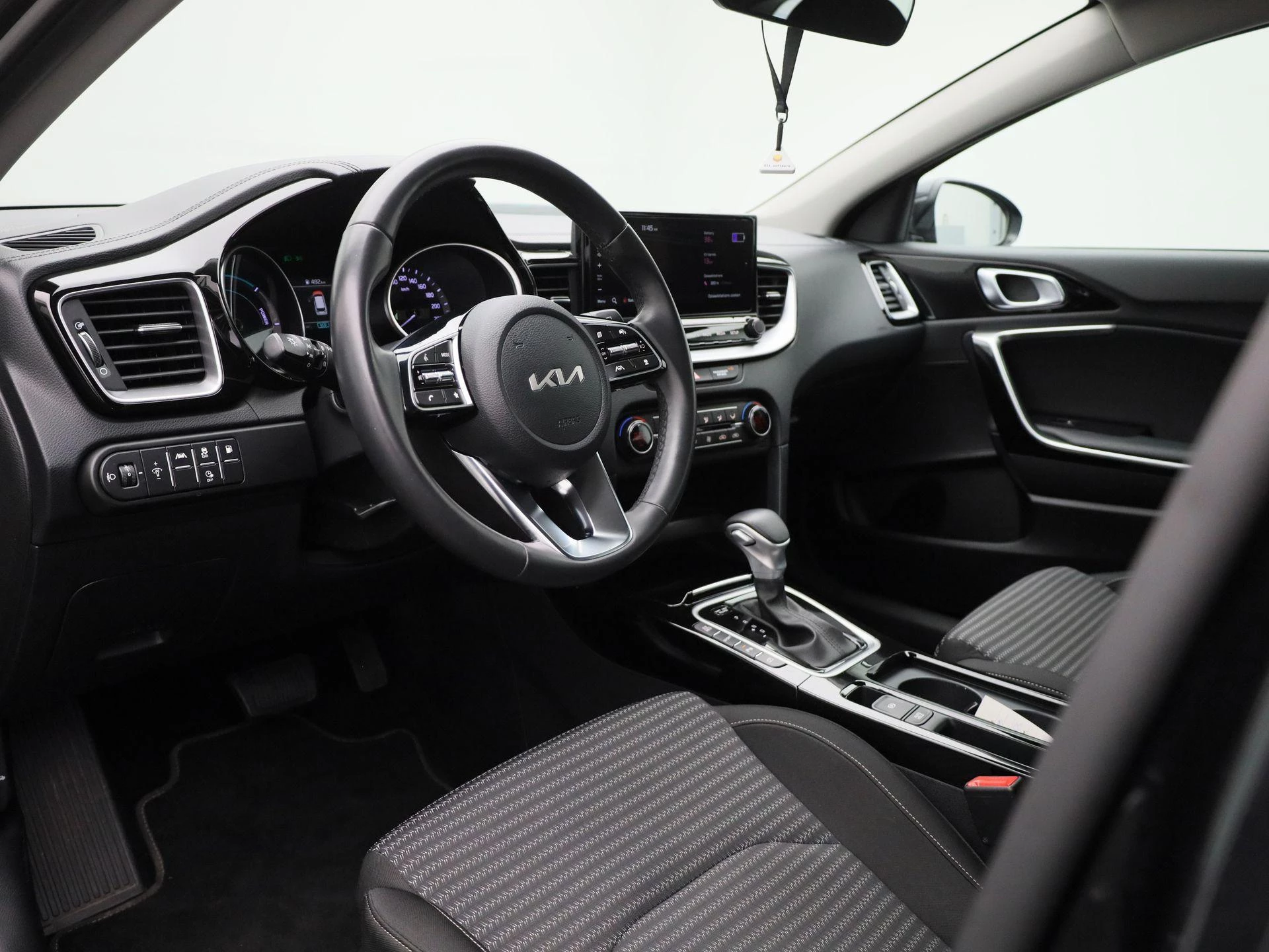 Kia-Ceed Sportswagon-image-28