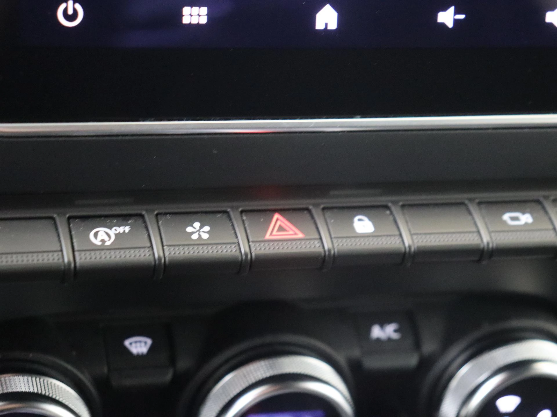 Renault-Clio-image-19