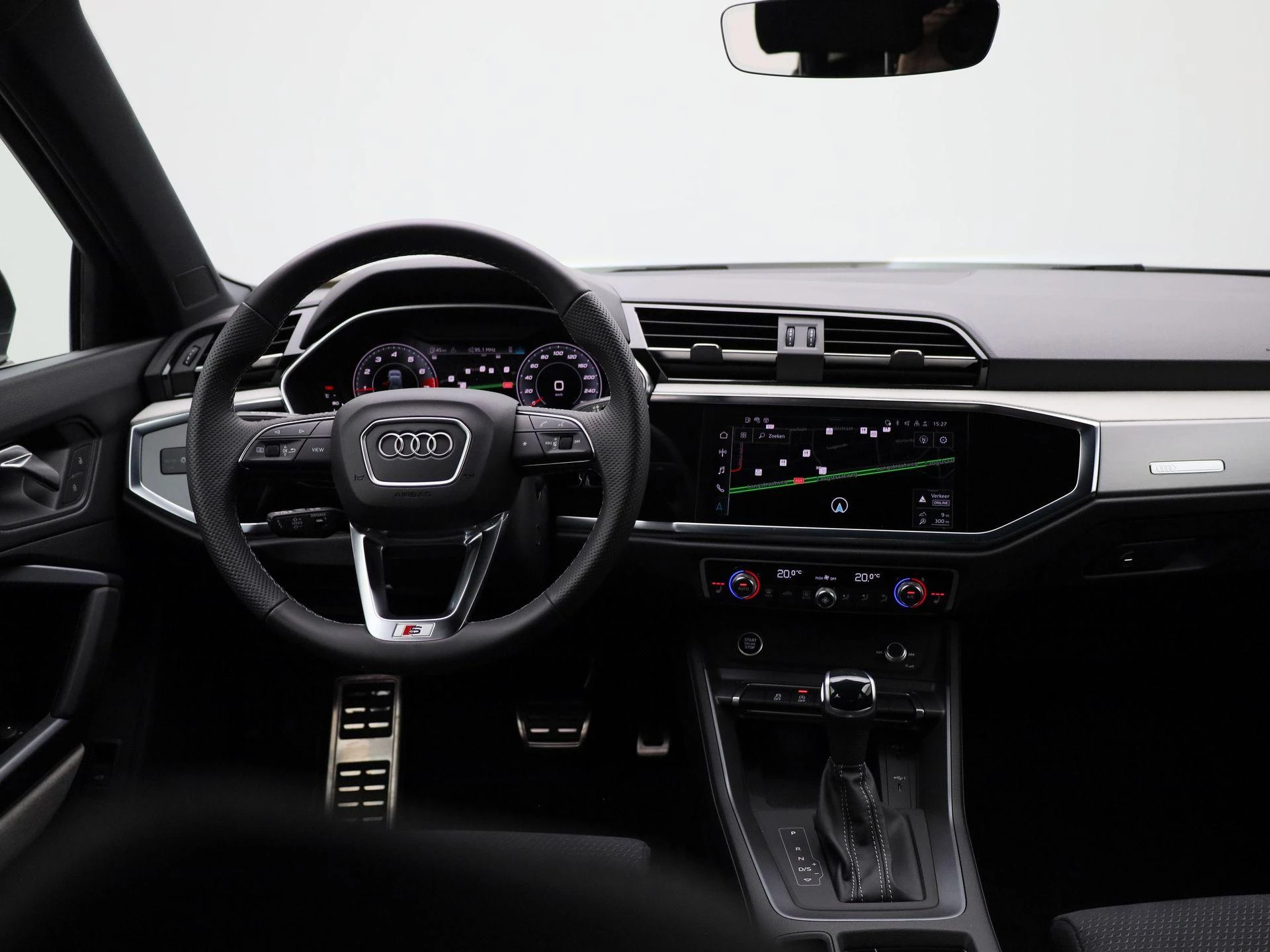 Audi-Q3-image-6
