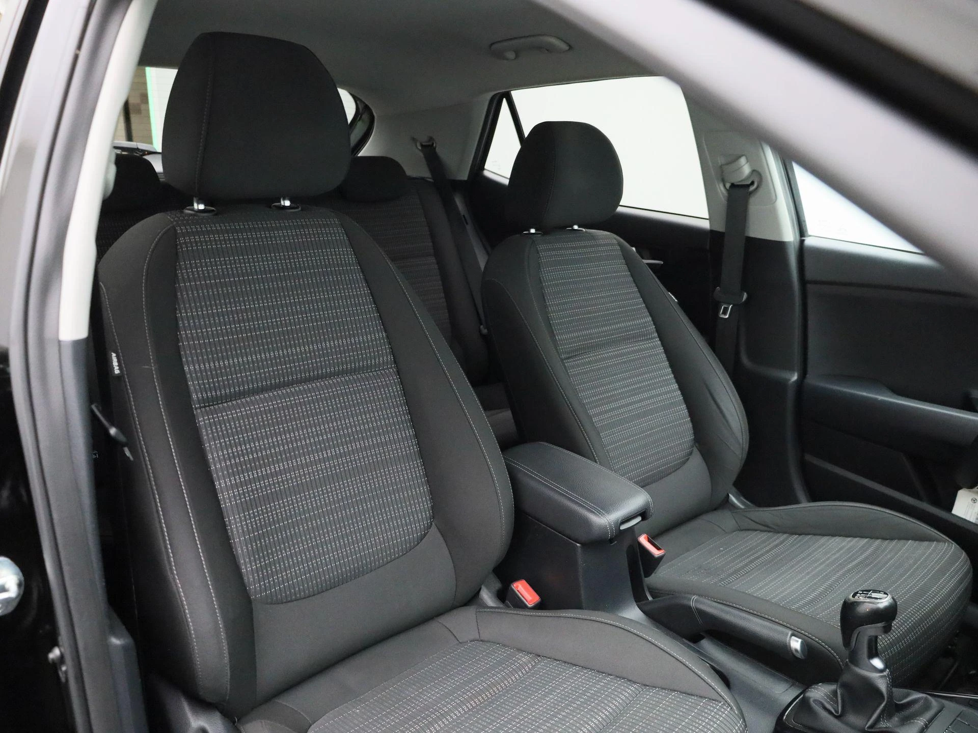 Kia-Stonic-image-31