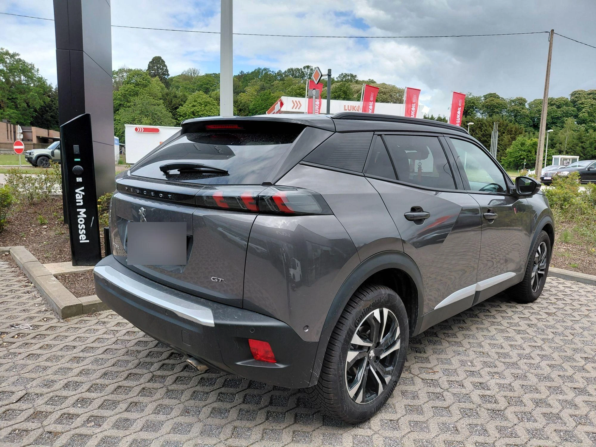 Peugeot-2008-image-3