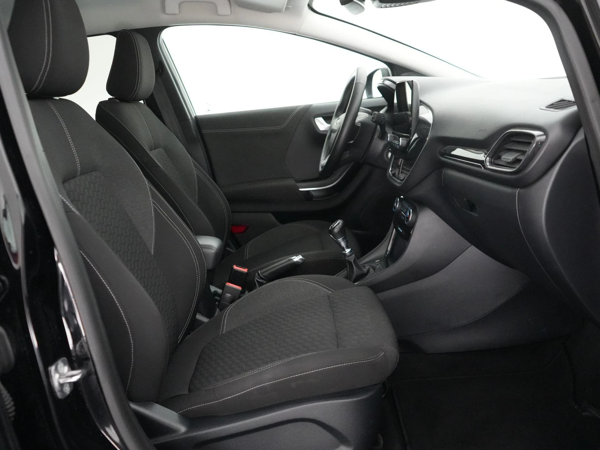 Ford Puma 1.0i Ecoboost MHEV 92kW Aut. Titanium