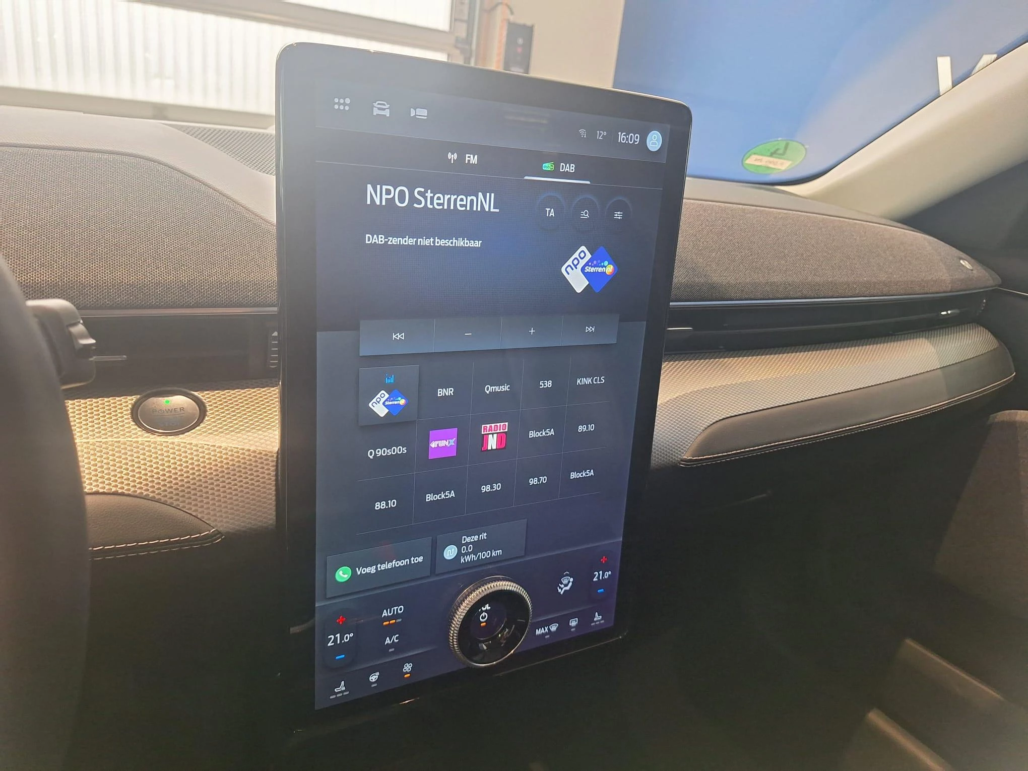 Ford-Mustang Mach-E-image-27