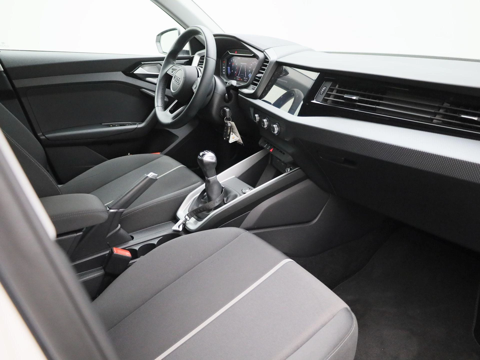 Audi-A1 Sportback-image-33