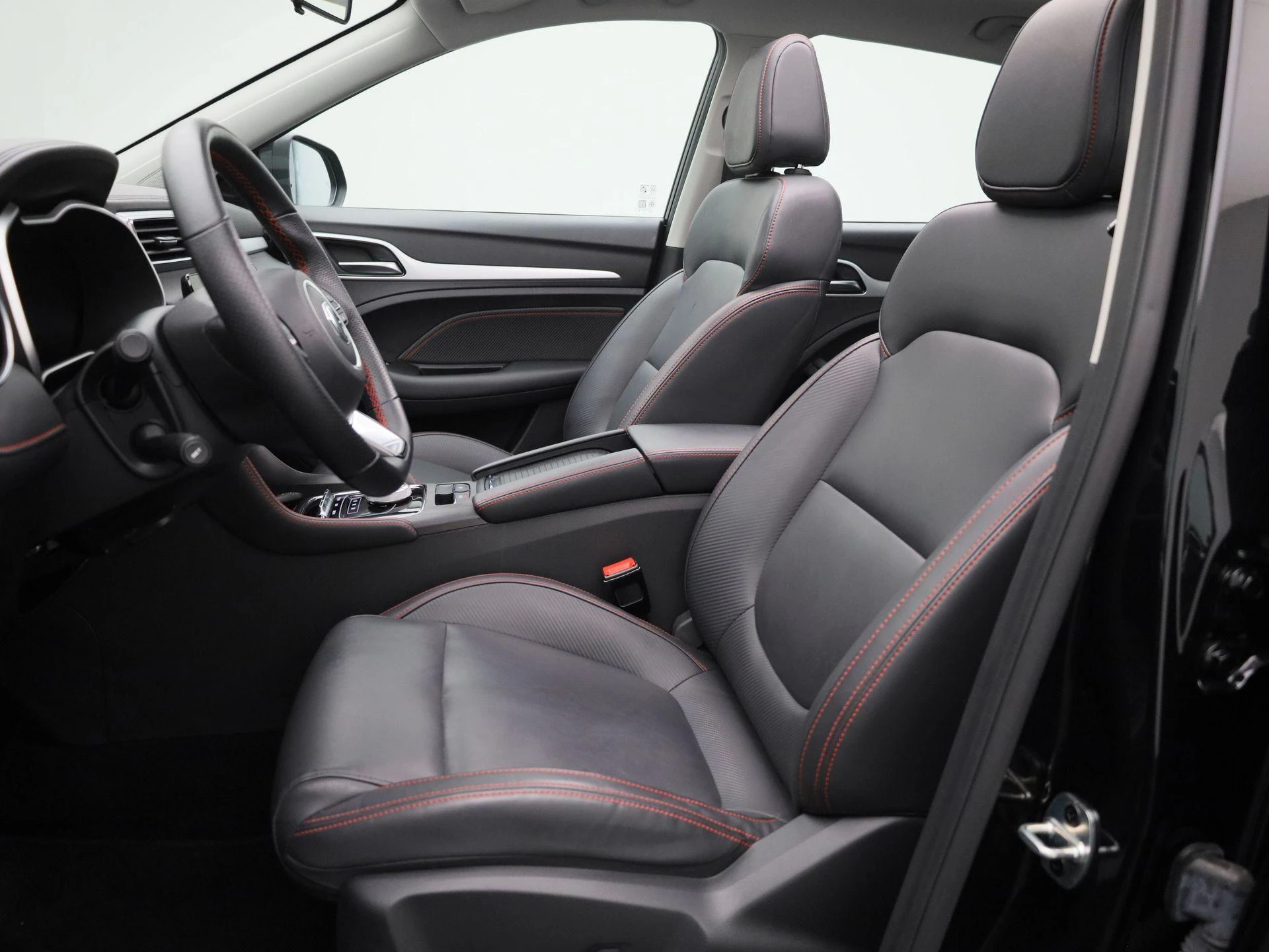 MG ZS EV - 8