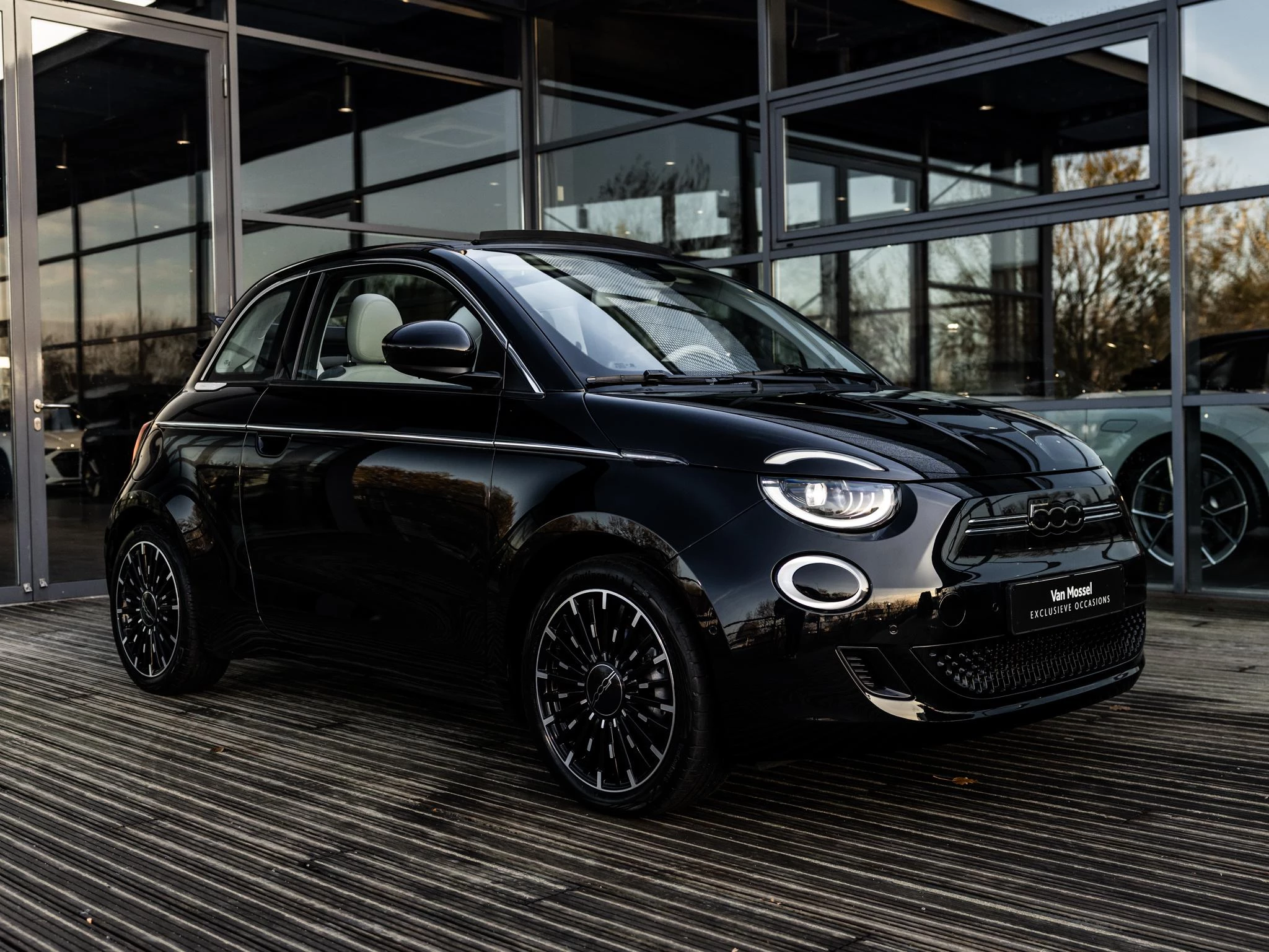 Fiat-500C-image-4