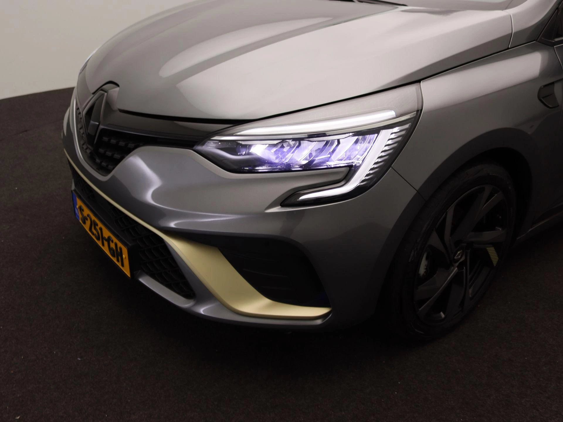Renault Clio E-Tech Hybrid 145 E-Tech Engineered