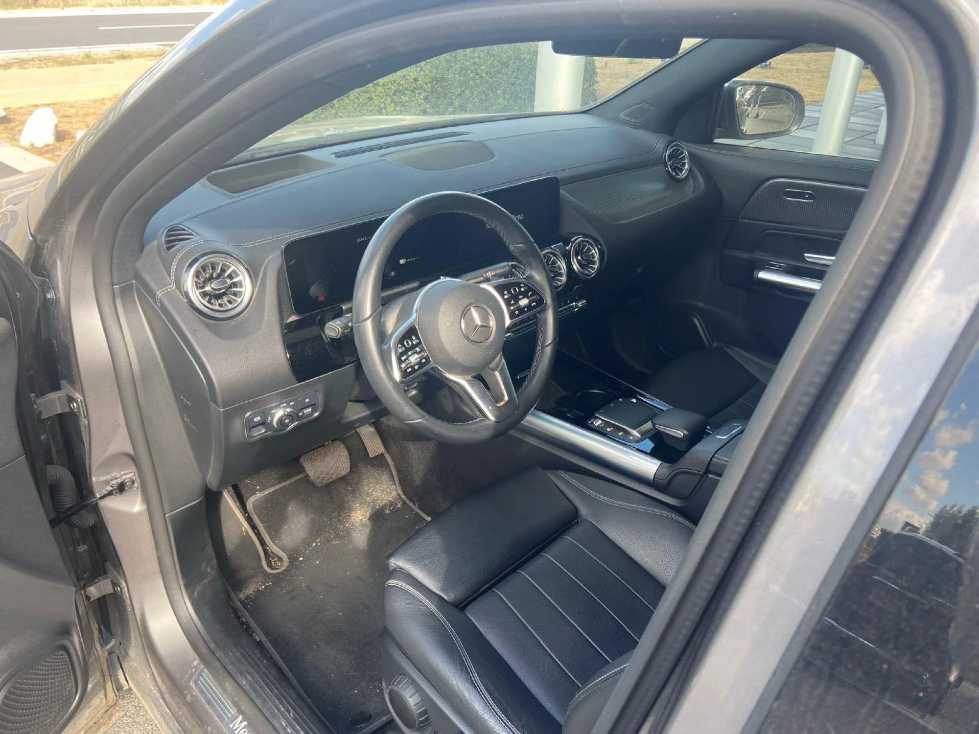Mercedes-Benz-GLA-image-10