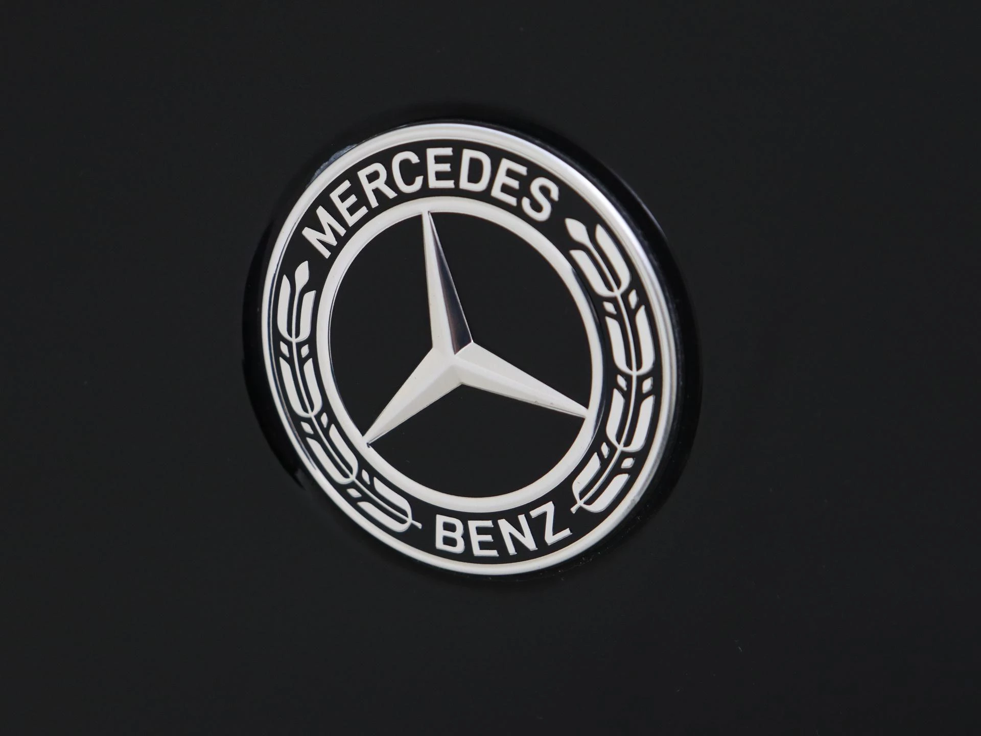 Mercedes-Benz-EQE-image-31
