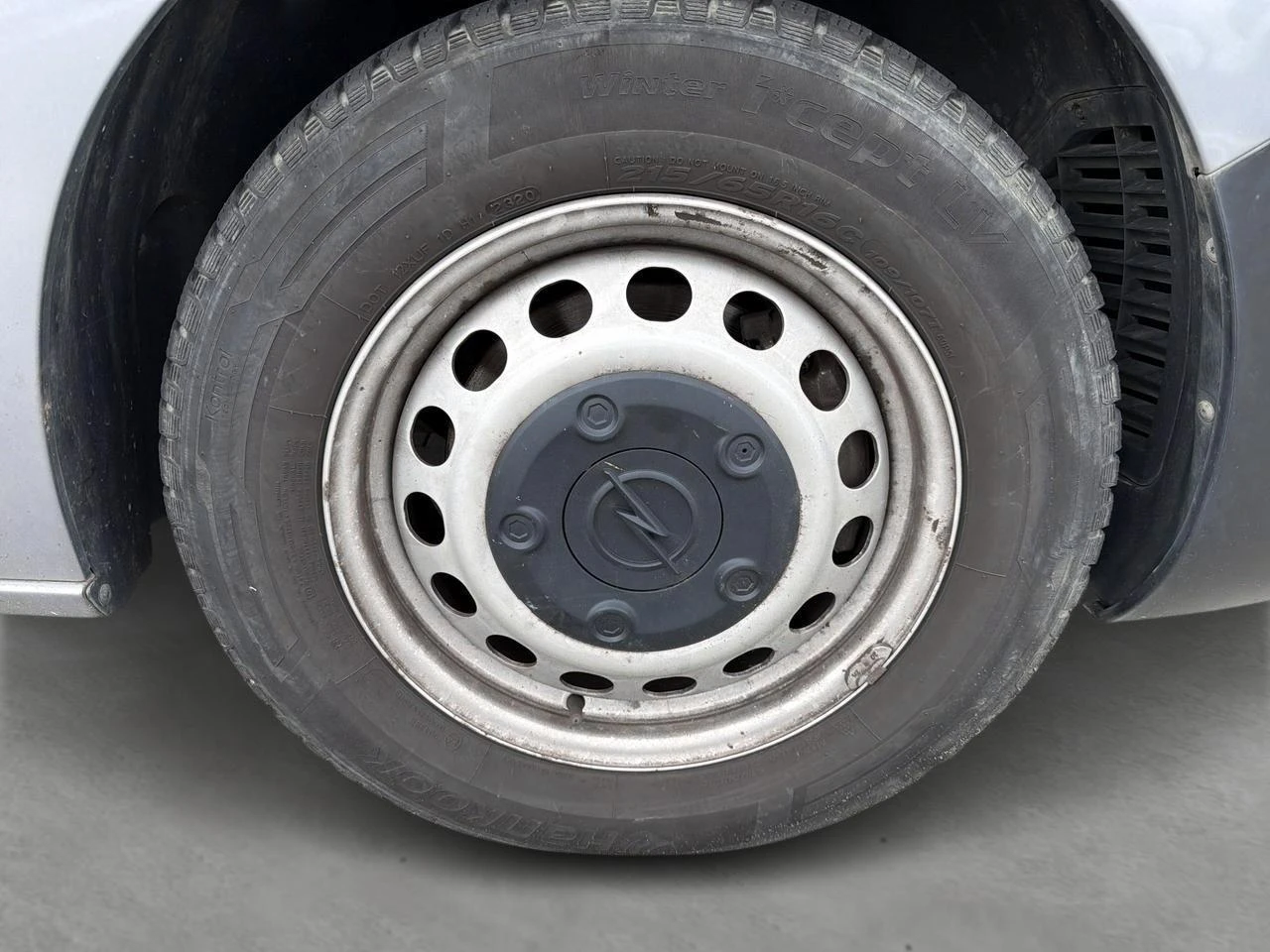 Opel-Vivaro-image-5