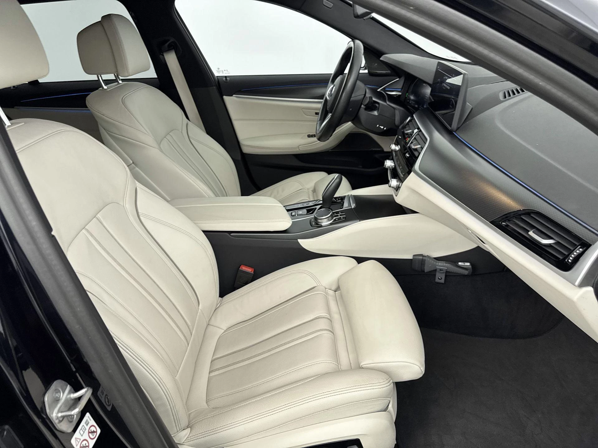 BMW-5 Serie-image-21