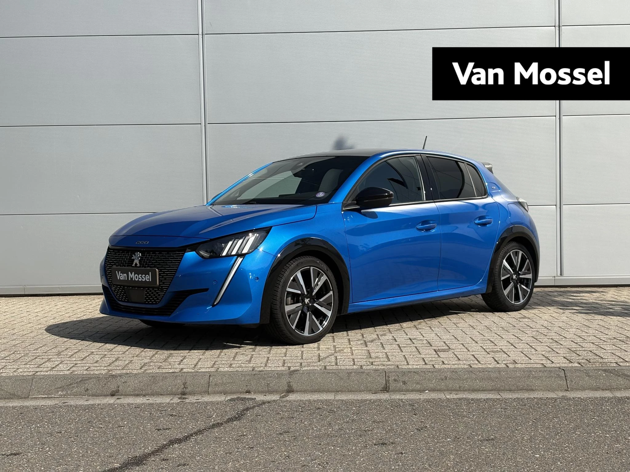Peugeot-208-image-0