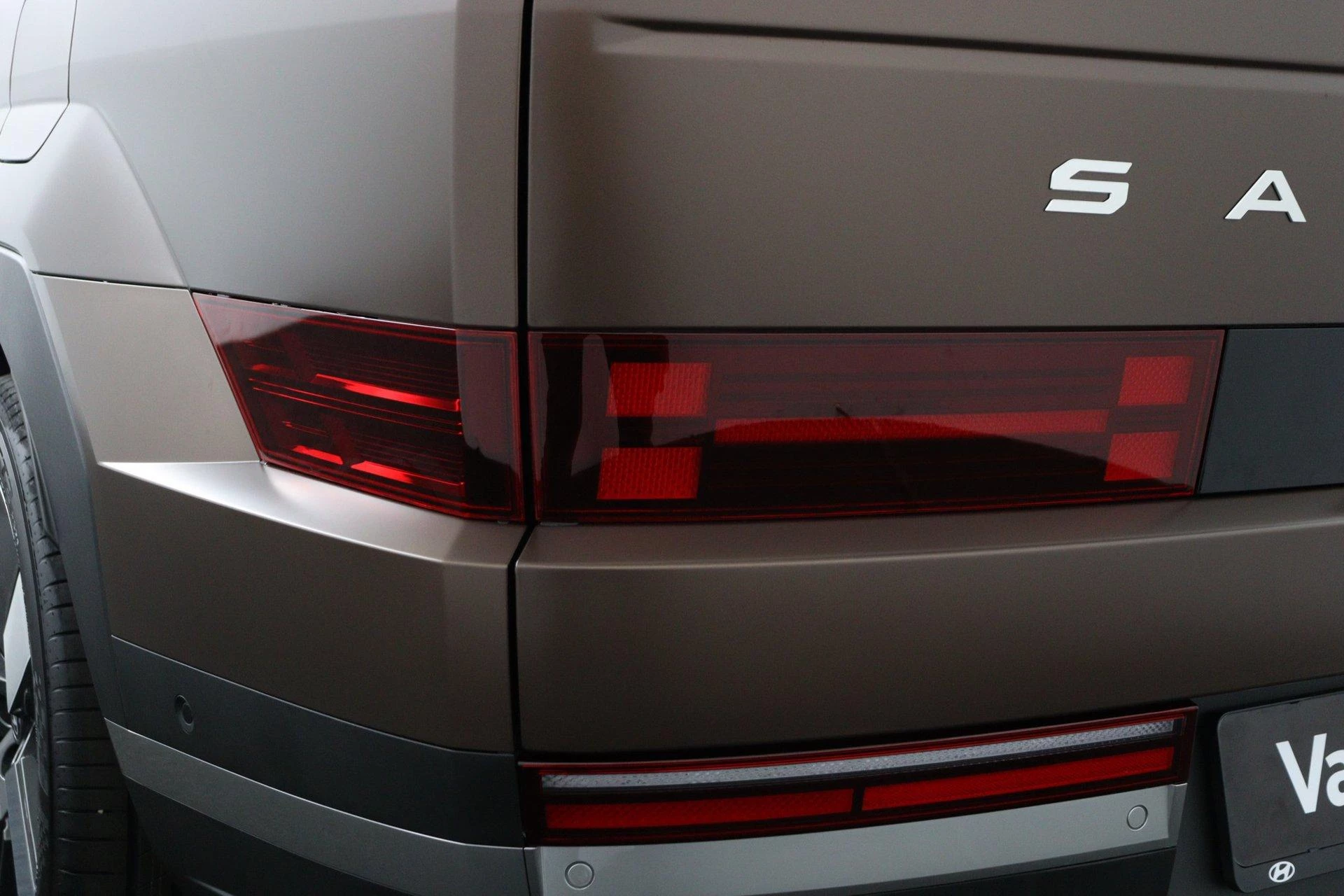 Hyundai-Santa Fe-image-13