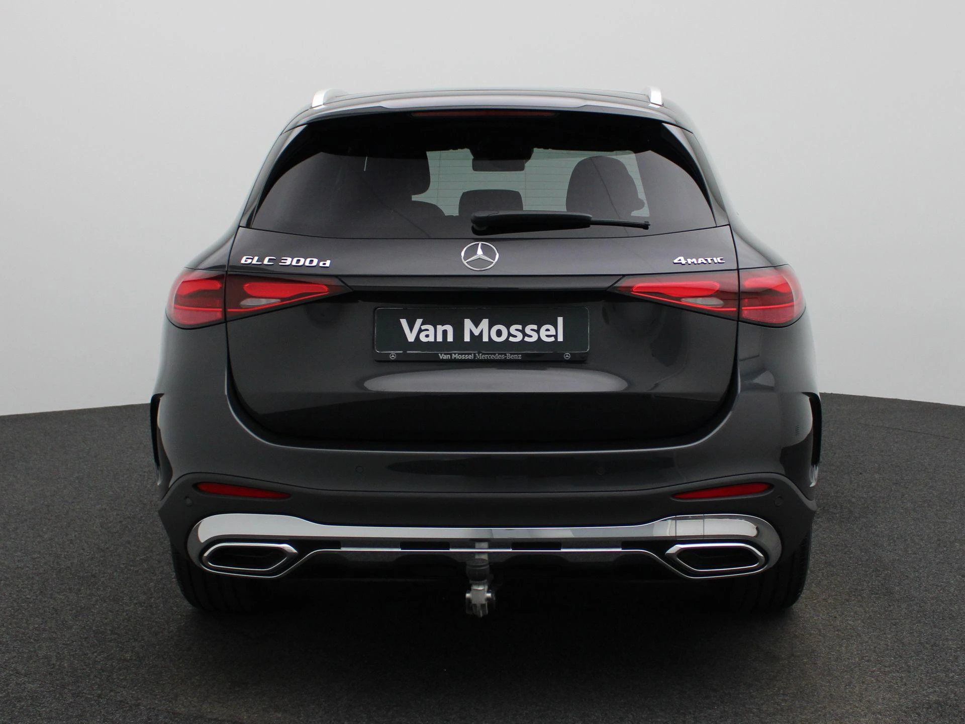 Mercedes-Benz-GLC-image-4