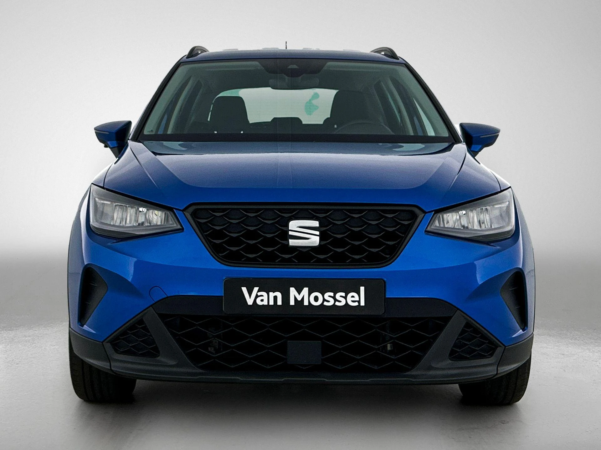 SEAT-Arona-image-4