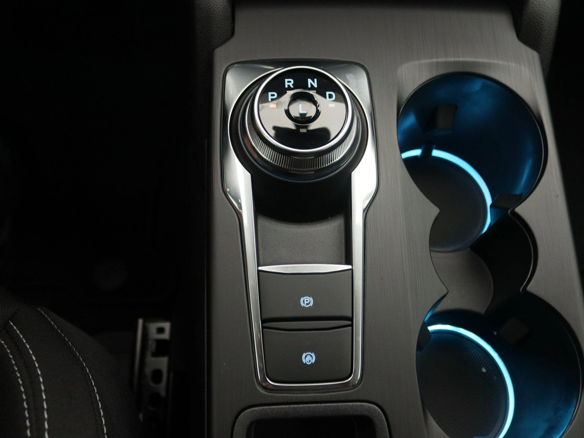 Ford-Kuga-image-10
