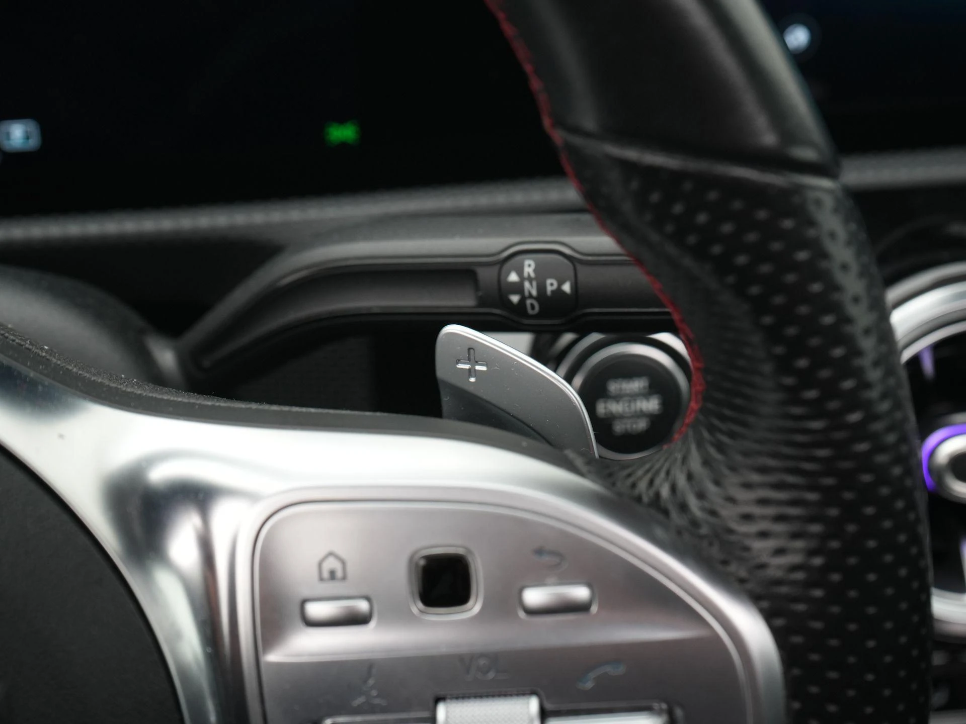 Mercedes-Benz-CLA-image-24