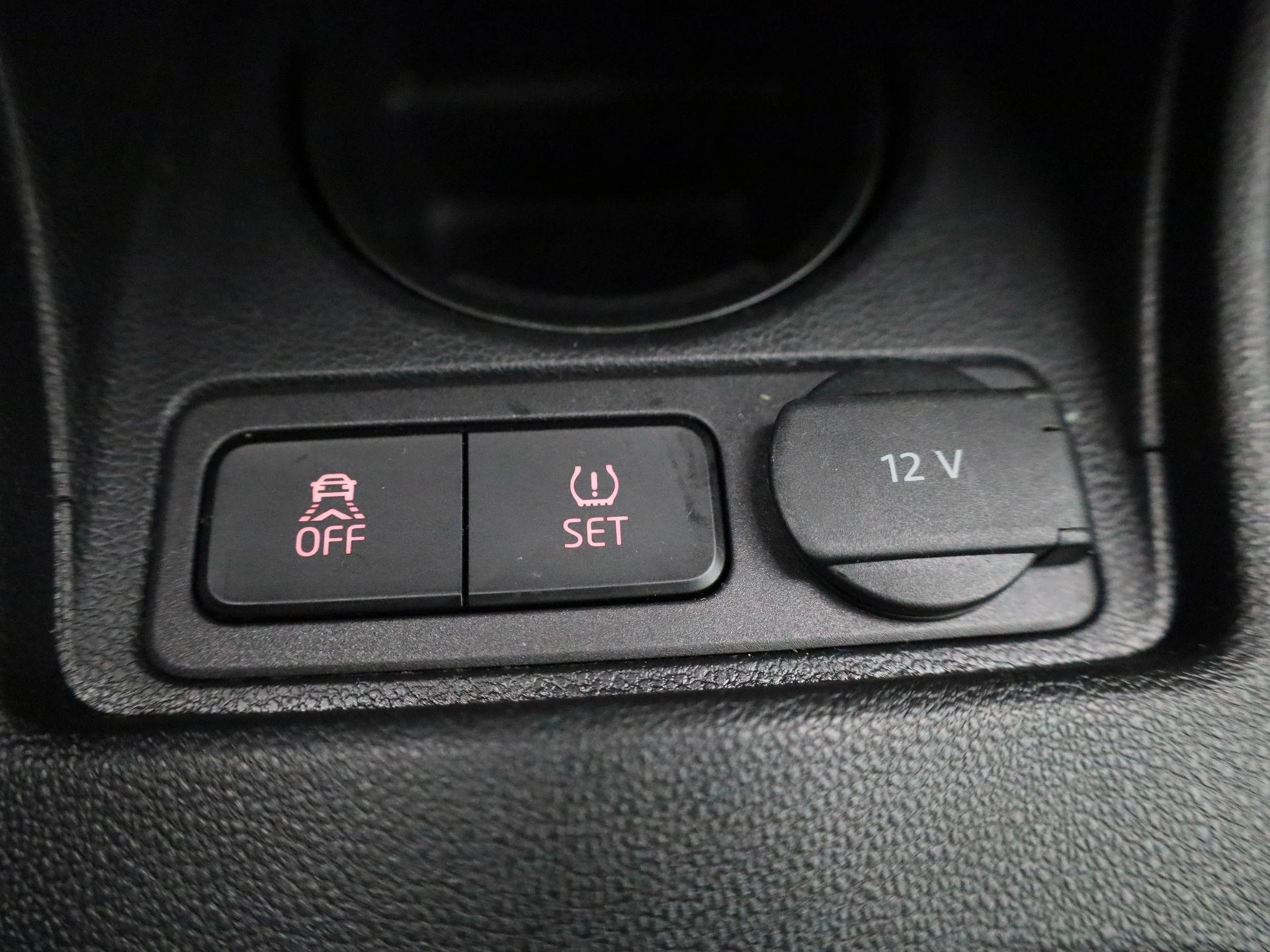 Volkswagen-up!-image-17